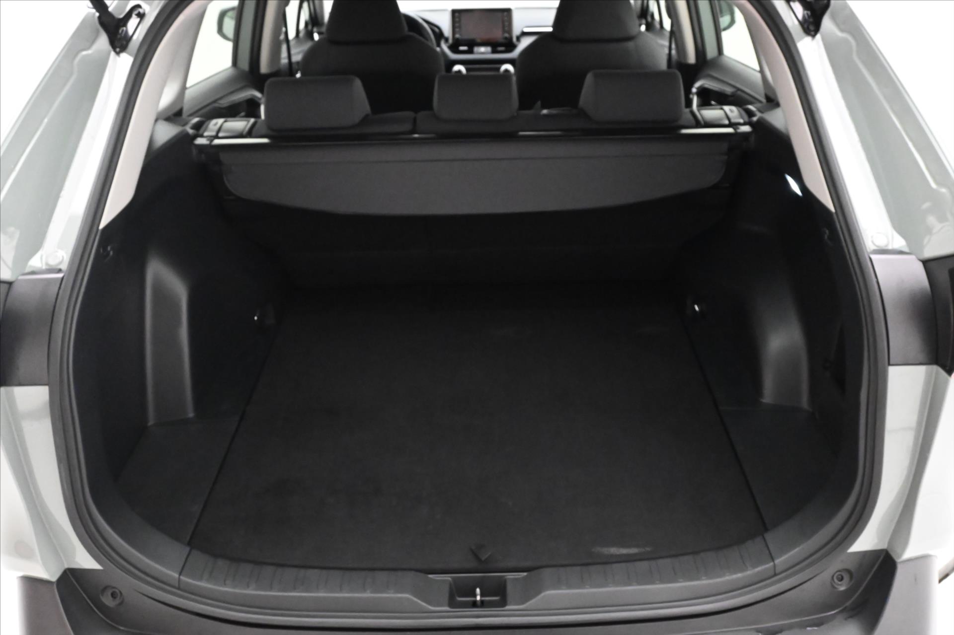 Hlavní fotografie vozu Toyota Rav4 2,0 VVT-I 129 kW Business Záruka až 5 let (10)