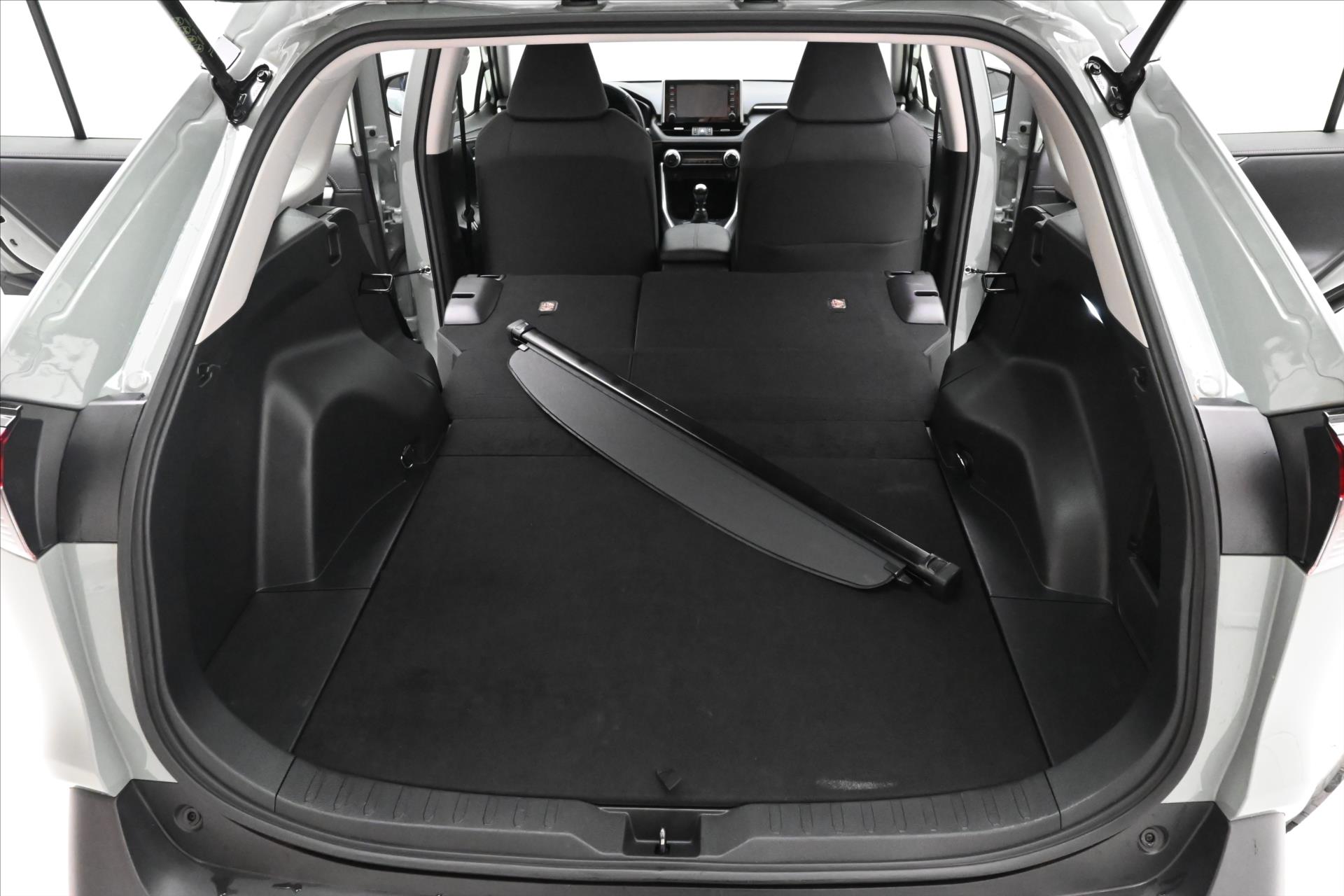 Hlavní fotografie vozu Toyota Rav4 2,0 VVT-I 129 kW Business Záruka až 5 let (11)