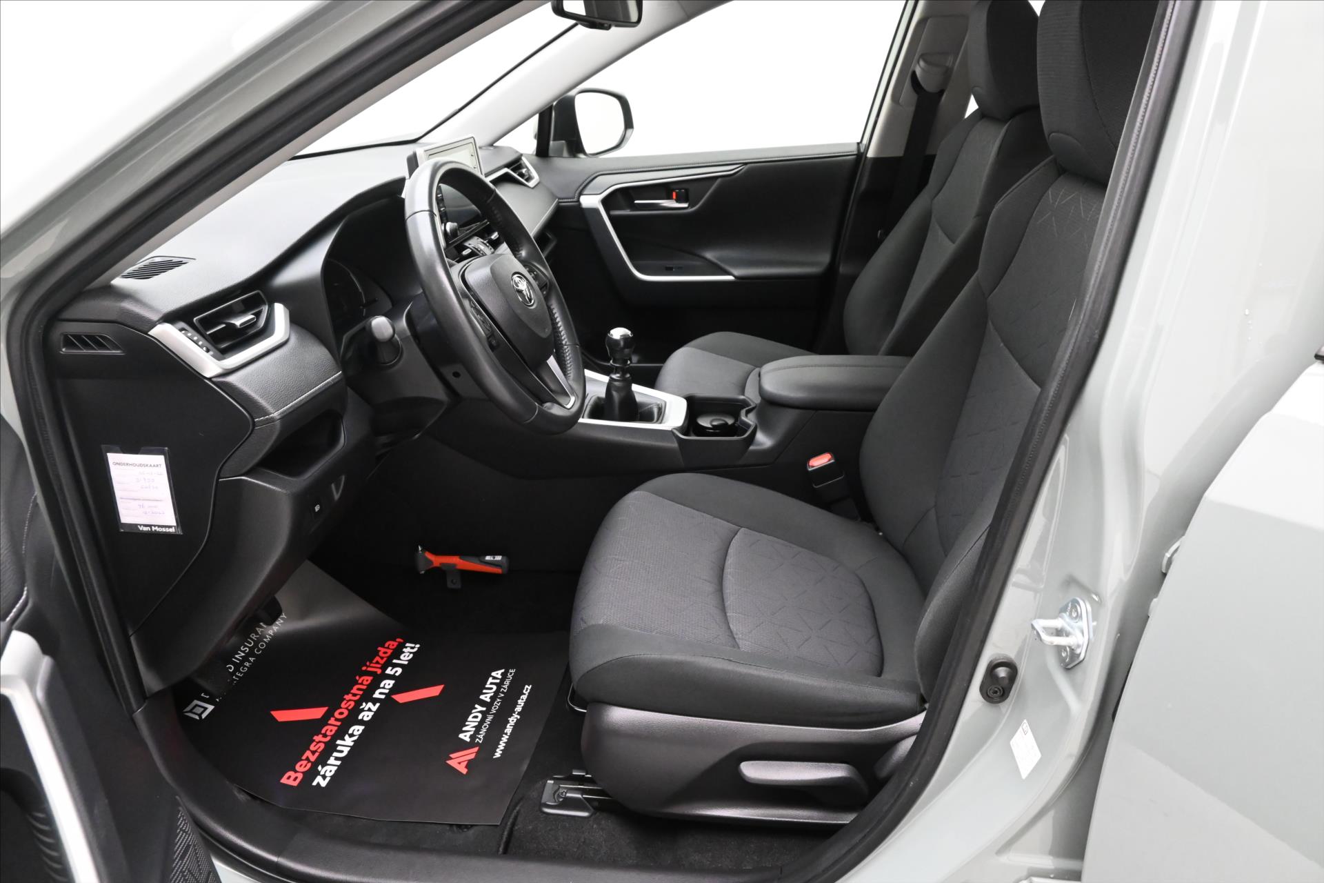 Hlavní fotografie vozu Toyota Rav4 2,0 VVT-I 129 kW Business Záruka až 5 let (13)