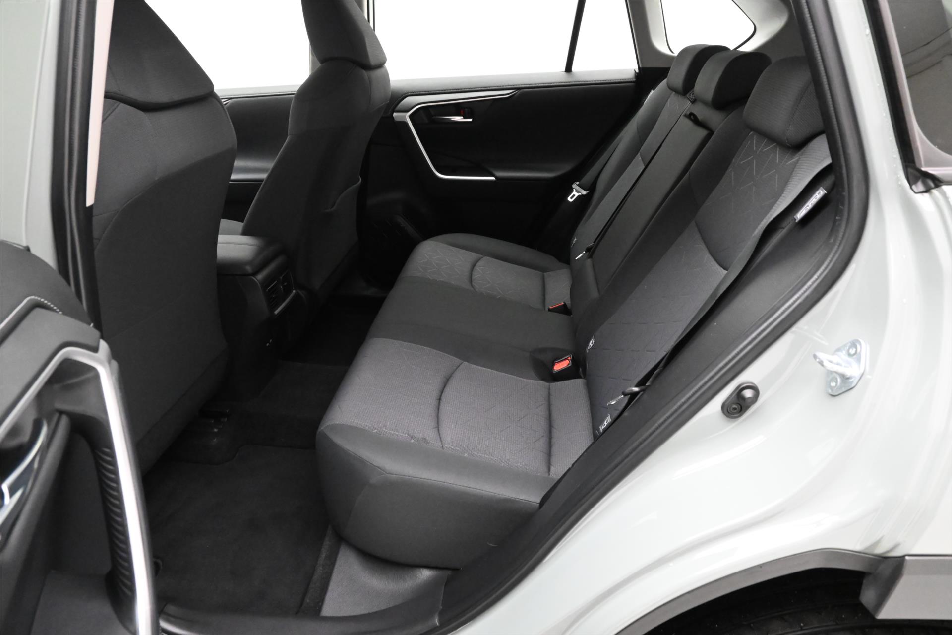 Hlavní fotografie vozu Toyota Rav4 2,0 VVT-I 129 kW Business Záruka až 5 let (14)