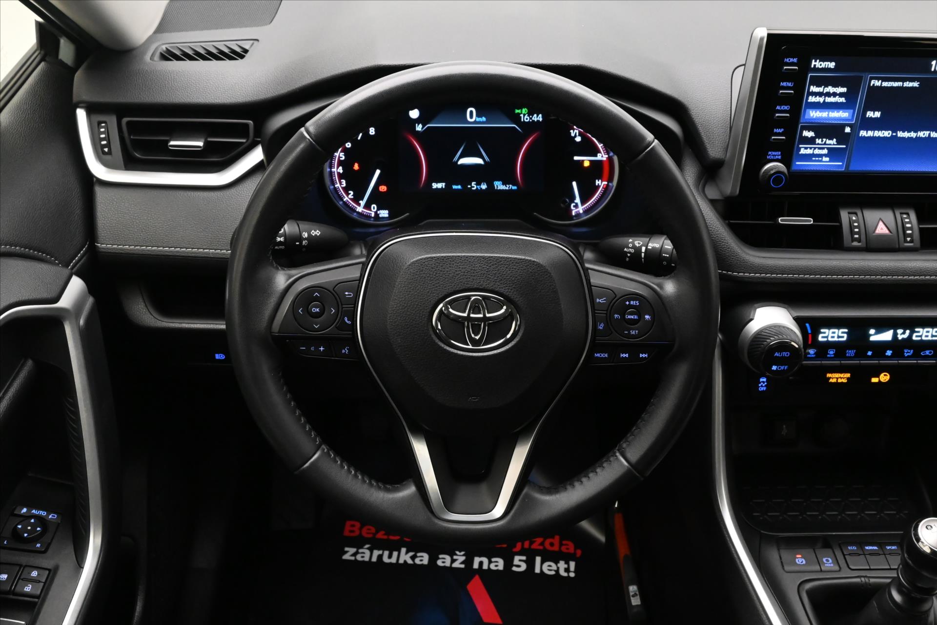 Hlavní fotografie vozu Toyota Rav4 2,0 VVT-I 129 kW Business Záruka až 5 let (18)