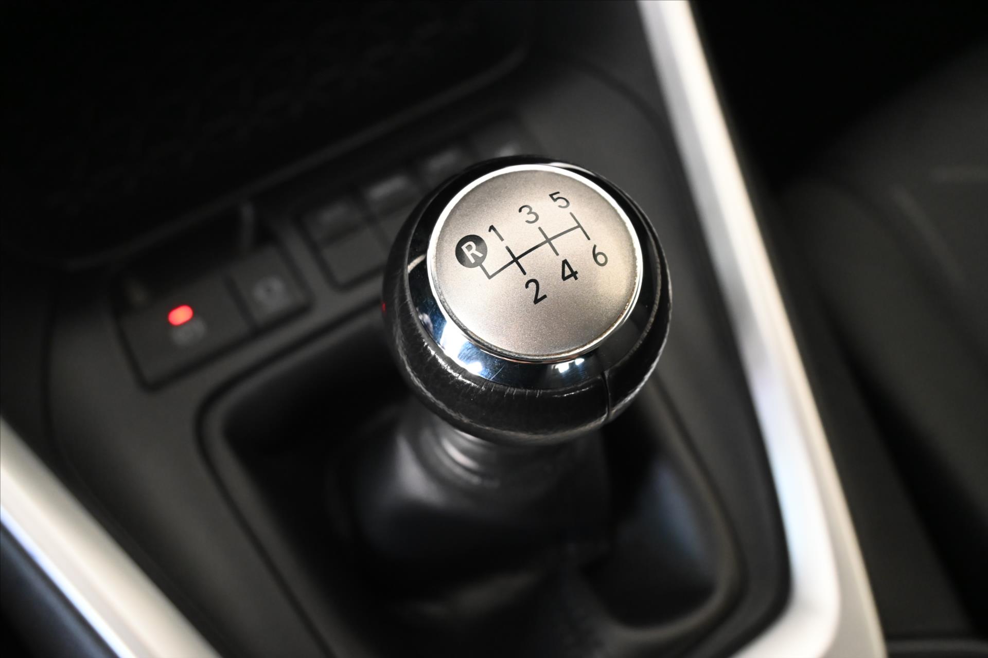 Main photo of the car Toyota Rav4 2.0 VVT-I 129 kW Business Warranty up to 5 years (23)