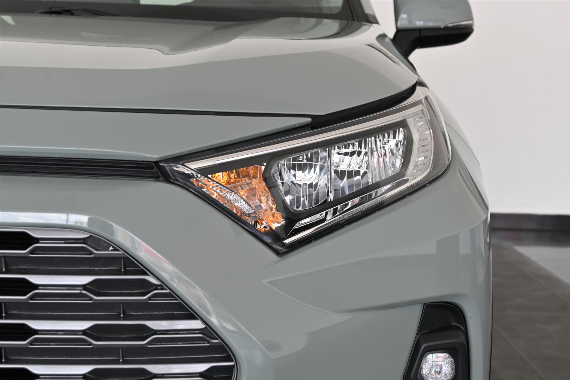 Main photo of the car Toyota Rav4 2.0 VVT-I 129 kW Business Warranty up to 5 years (30)