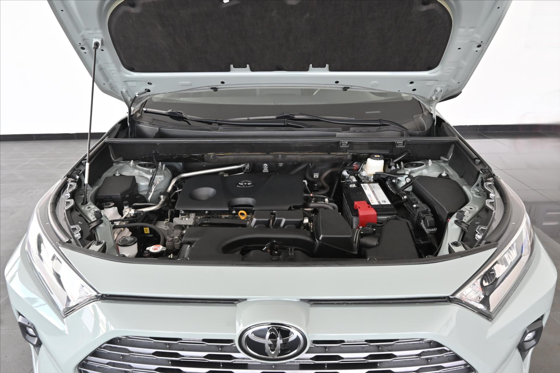 Main photo of the car Toyota Rav4 2.0 VVT-I 129 kW Business Warranty up to 5 years (6)