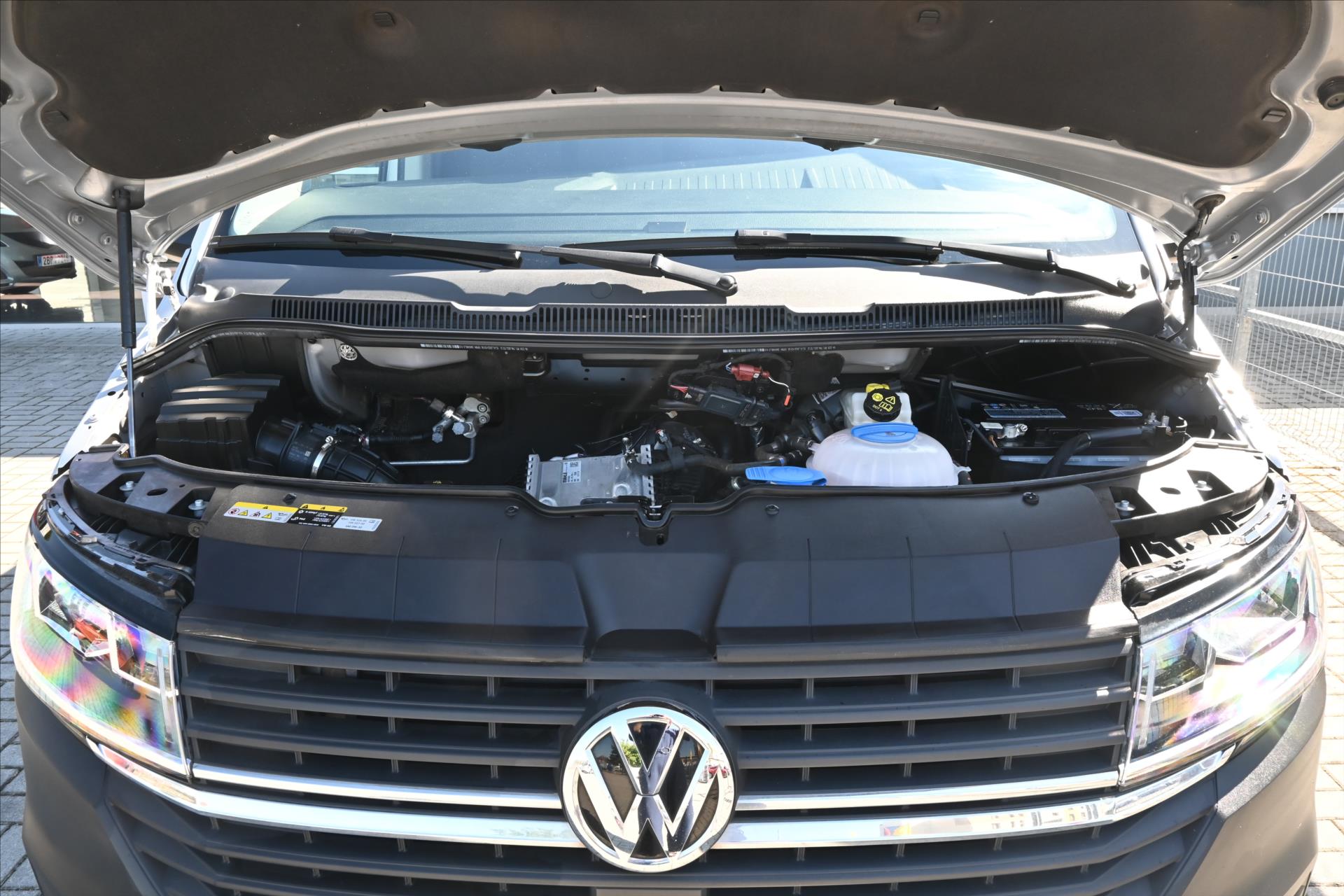 Main photo of the car Volkswagen Transporter 2.0 TDI 81 kW Long Comfortline Warranty up to 5 years (6)