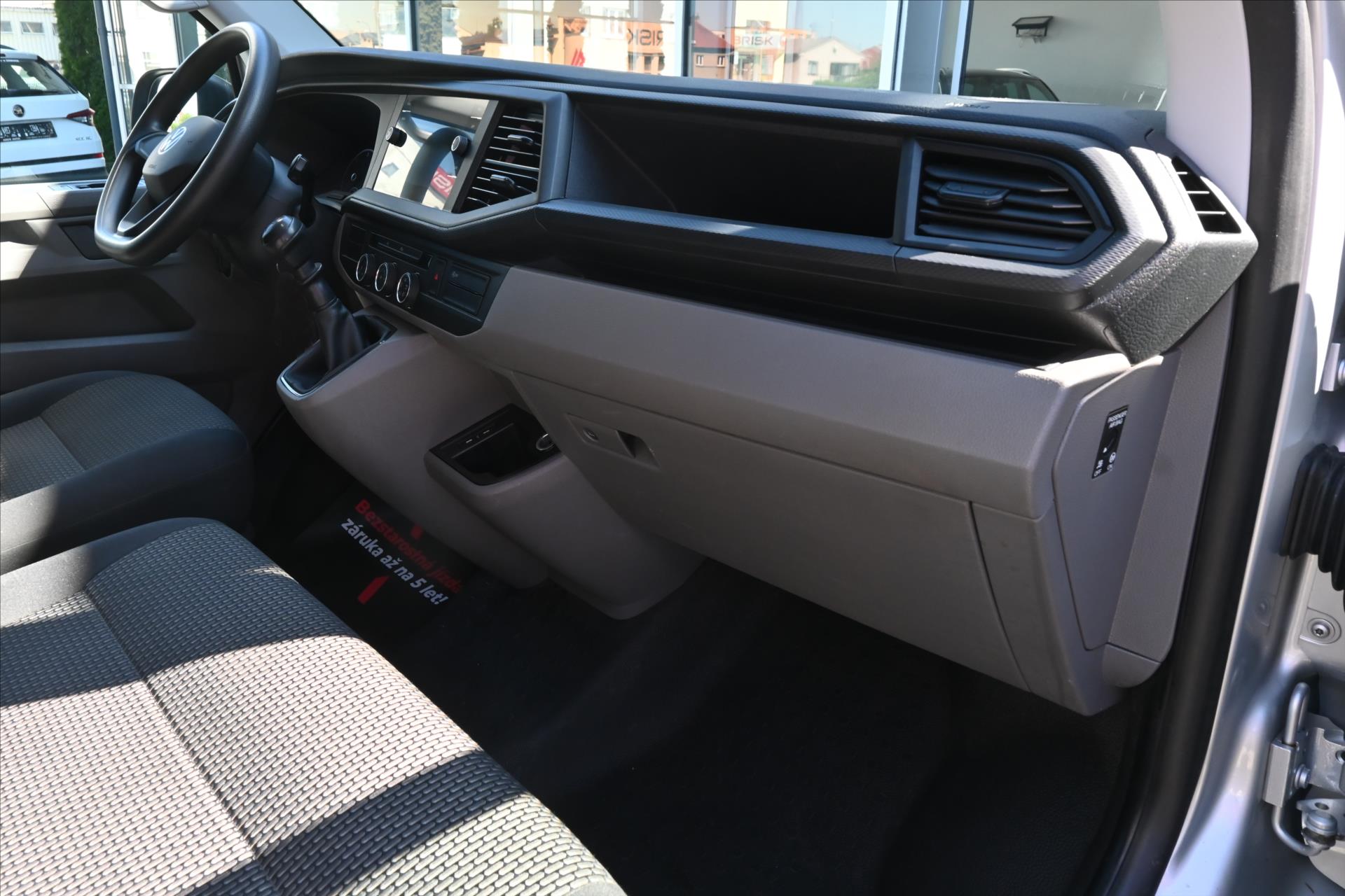 Hlavní fotografie vozu Volkswagen Transporter 2,0 TDI 81 kW Long Comfortline Záruka až 5 let (12)