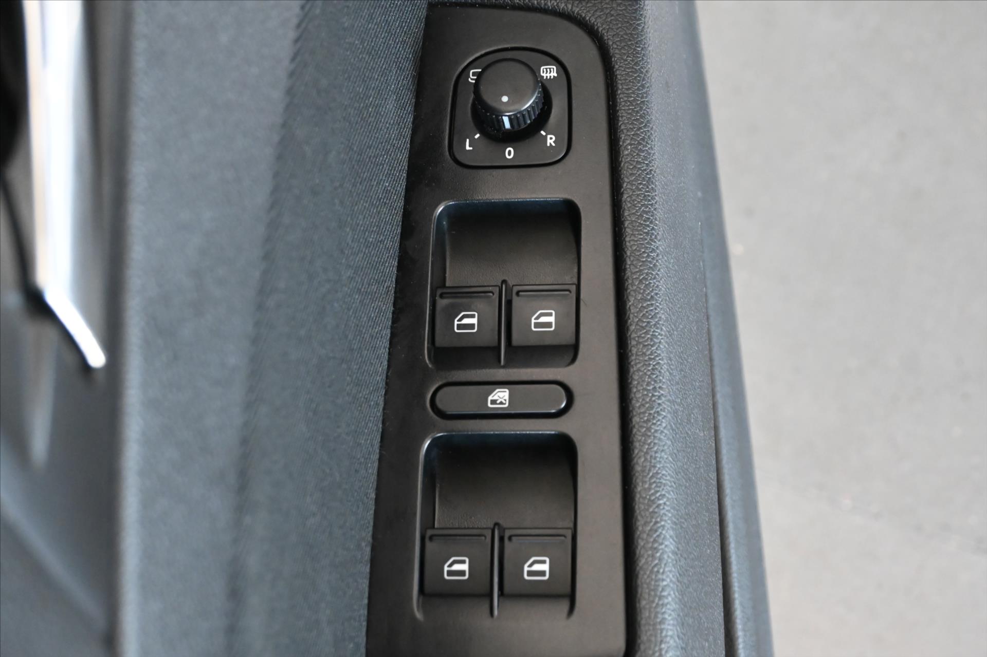 Hlavní fotografie vozu Škoda Superb 2,0 TDI 103KW ELEGANCE Záruka až 5 let (24)