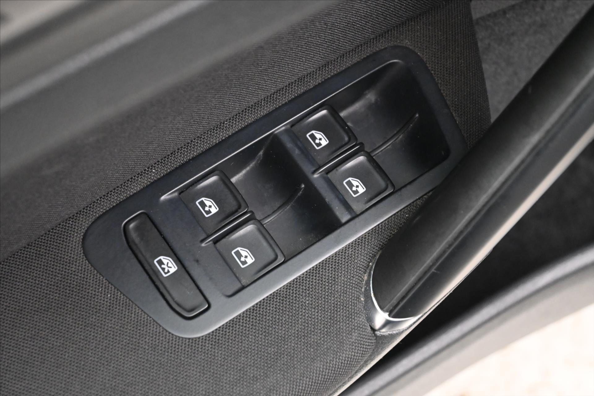 Hlavní fotografie vozu Volkswagen Golf 1,6 TDI 81kW Allstar Záruka až 5 let (25)