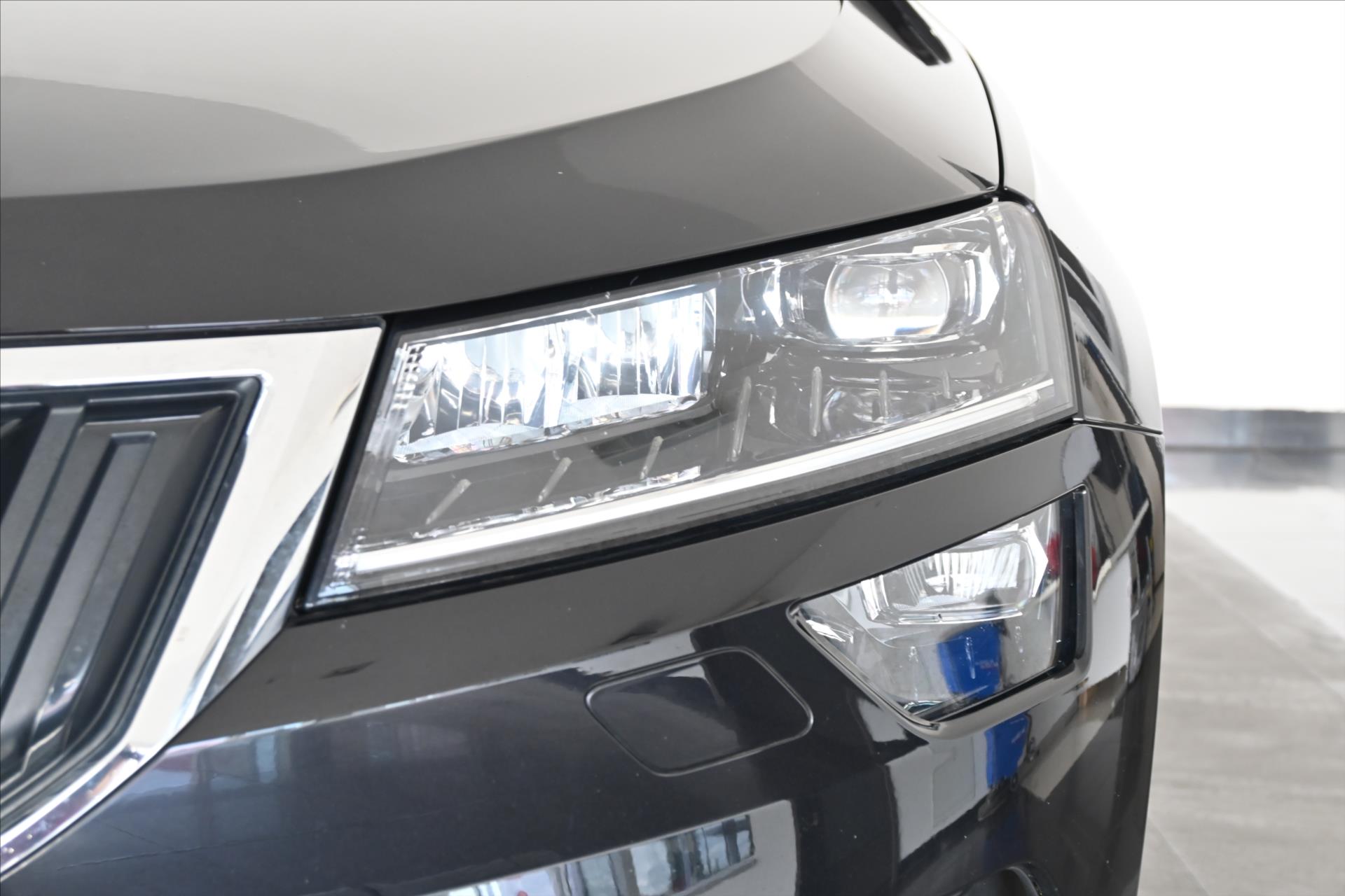 Hlavní fotografie vozu Škoda Karoq 1,5 TSI 110kW STYLE Záruka až 5 let (30)