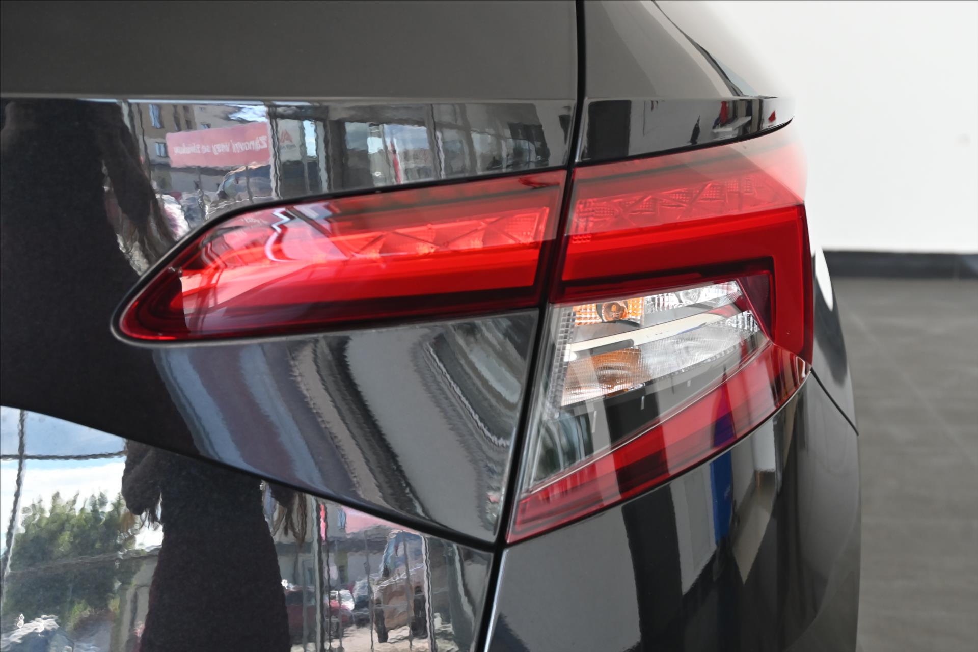 Hlavní fotografie vozu Škoda Karoq 1,5 TSI 110kW STYLE Záruka až 5 let (31)