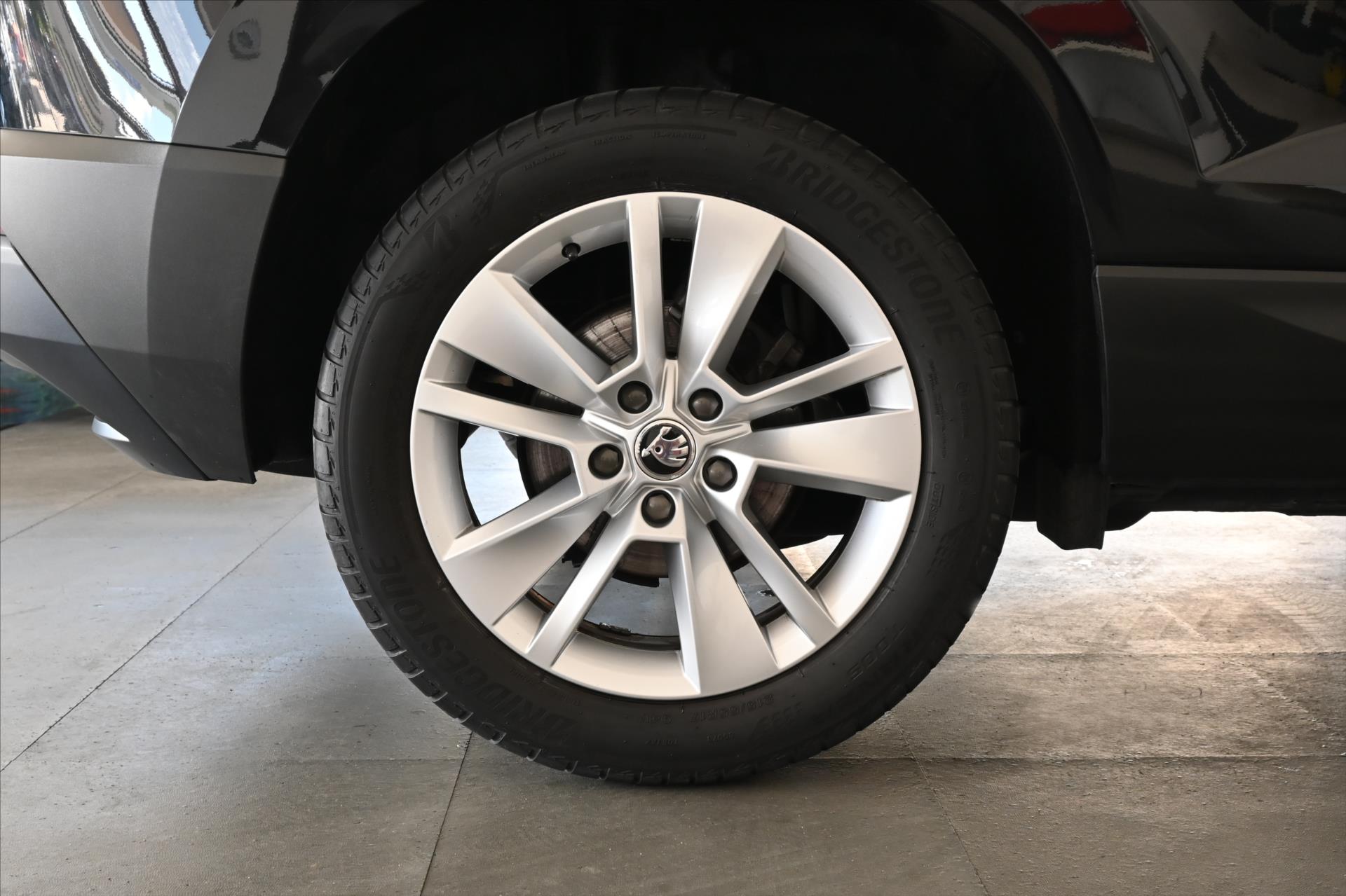 Hlavní fotografie vozu Škoda Karoq 1,5 TSI 110kW STYLE Záruka až 5 let (32)