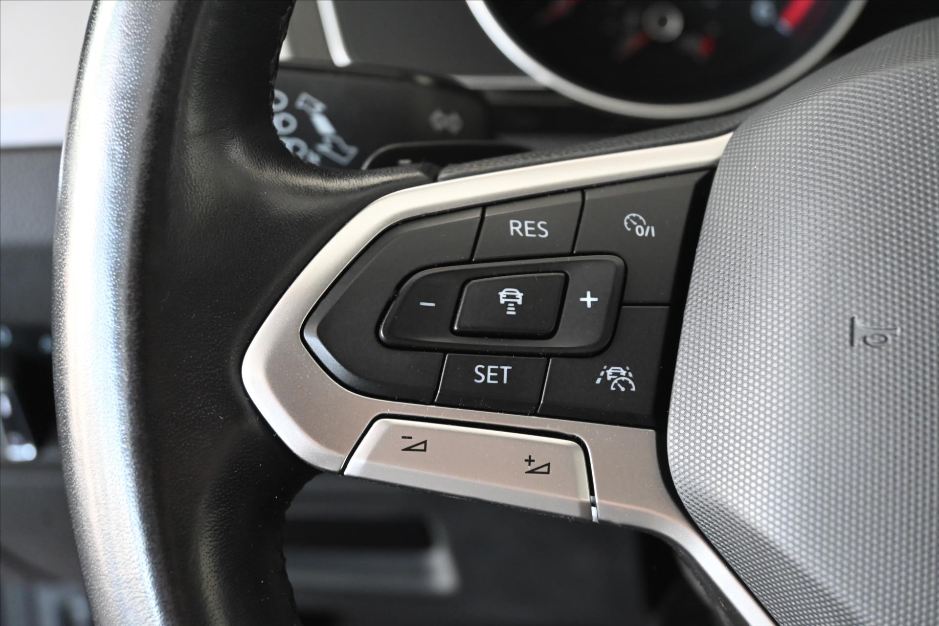 Hlavní fotografie vozu Volkswagen Passat 2,0 TDI 110 kW DSG Business Záruka až 5 let (18)