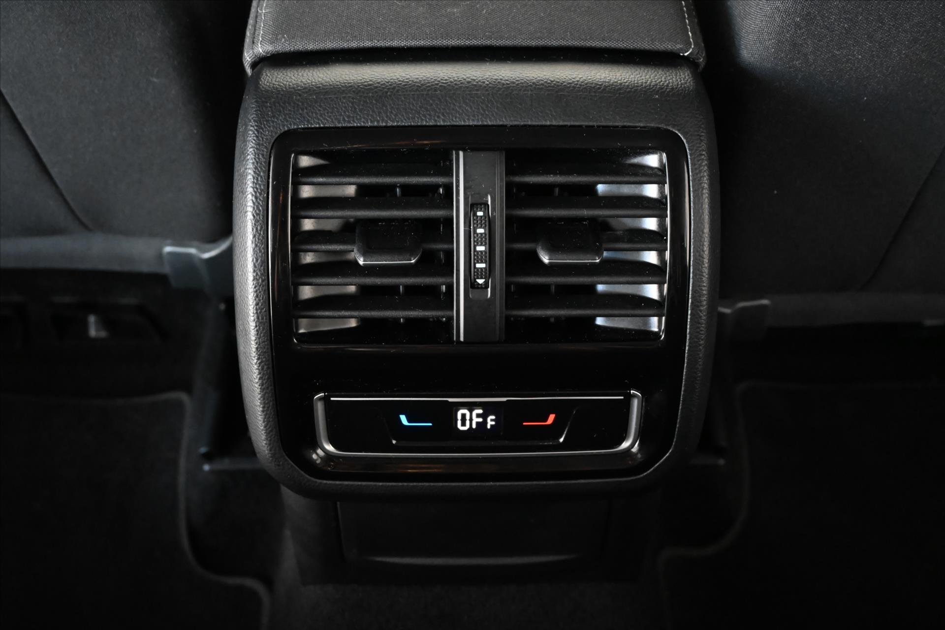 Hlavní fotografie vozu Volkswagen Passat 2,0 TDI 110 kW DSG Business Záruka až 5 let (24)