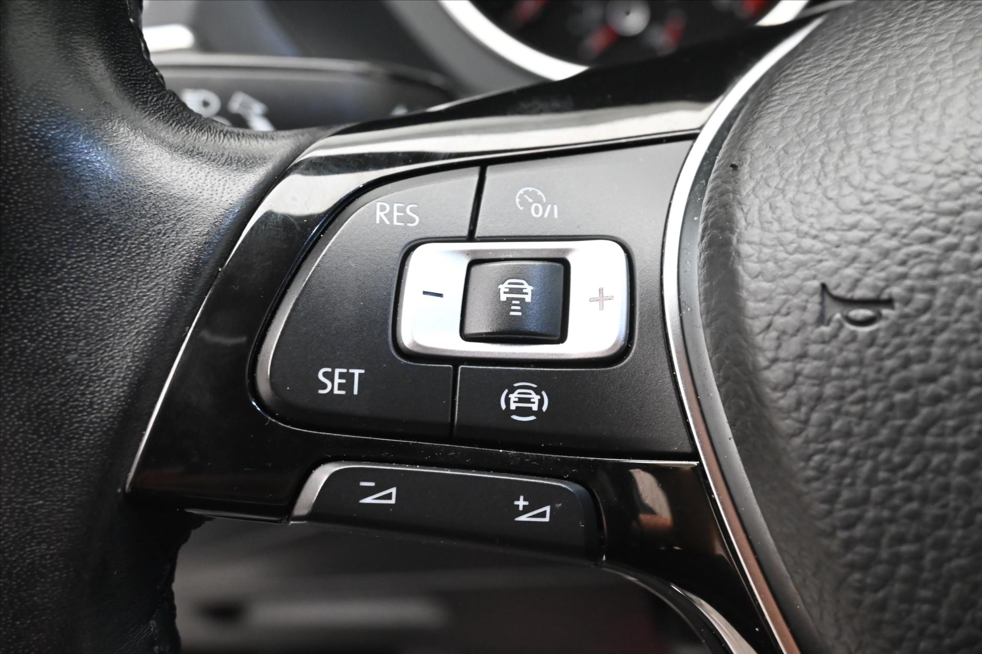 Hlavní fotografie vozu Volkswagen Tiguan Allspace 2,0 TDI 110 kW Navi 7/míst Záruka až 5 let (24)