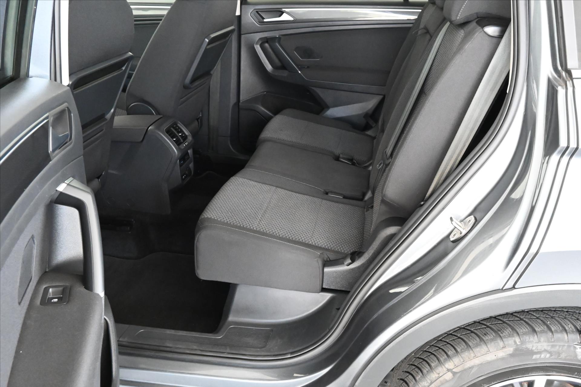 Hlavní fotografie vozu Volkswagen Tiguan Allspace 2,0 TDI 110 kW Navi 7/míst Záruka až 5 let (12)