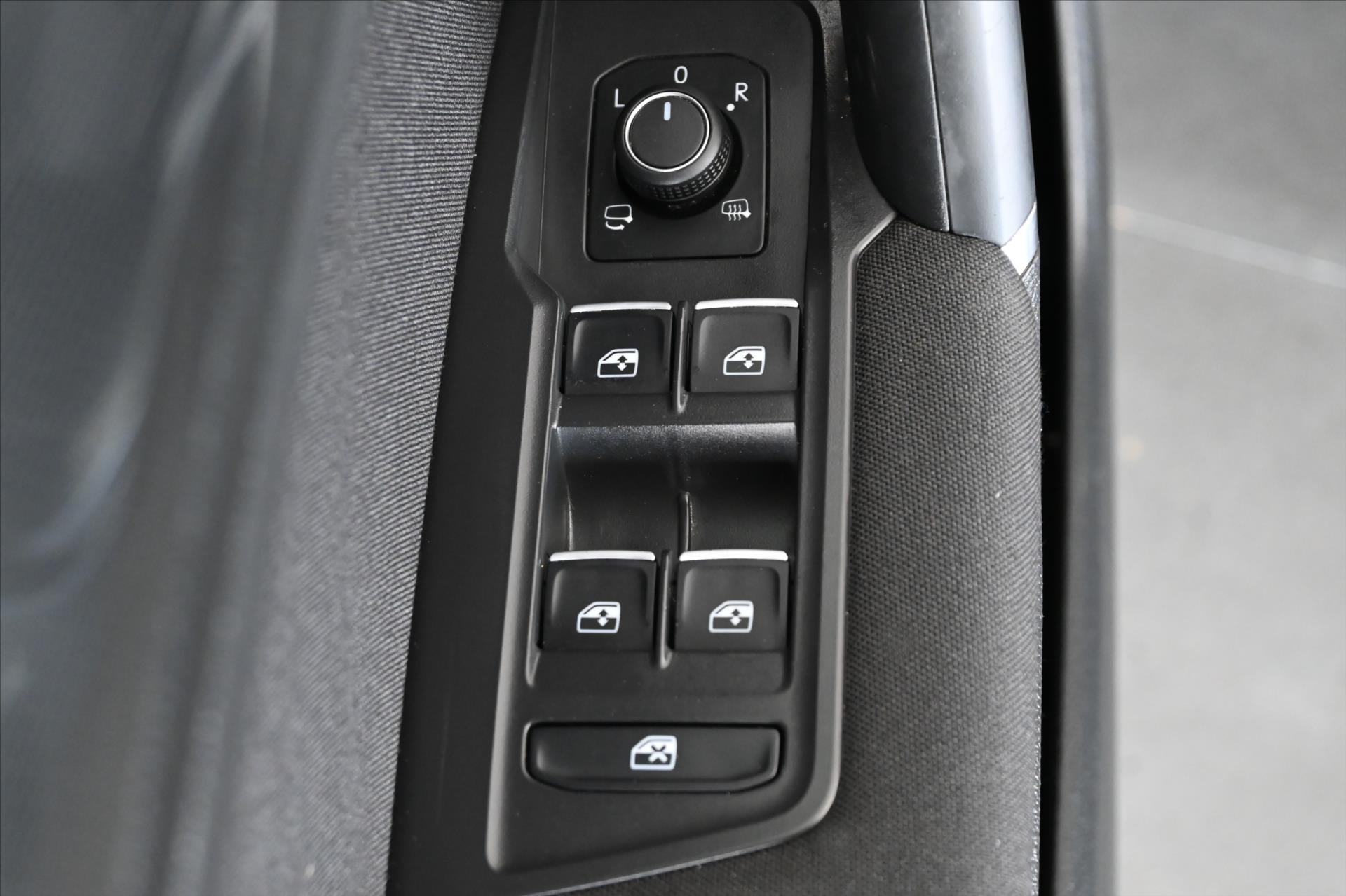 Hlavní fotografie vozu Volkswagen Tiguan Allspace 2,0 TDI 110 kW Navi 7/míst Záruka až 5 let (30)