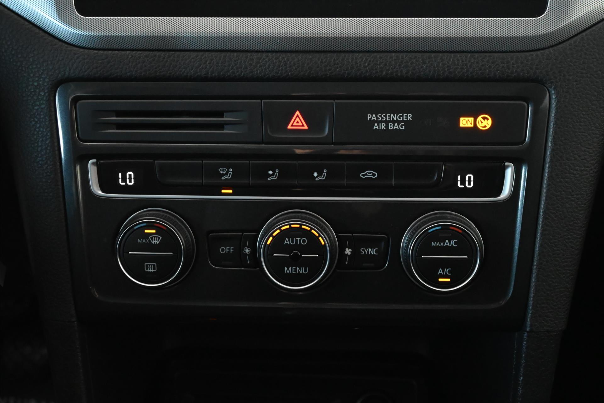 Hlavní fotografie vozu Volkswagen Golf Sportsvan 1,6 TDI 85 kW Navi Záruka až 5 let (23)