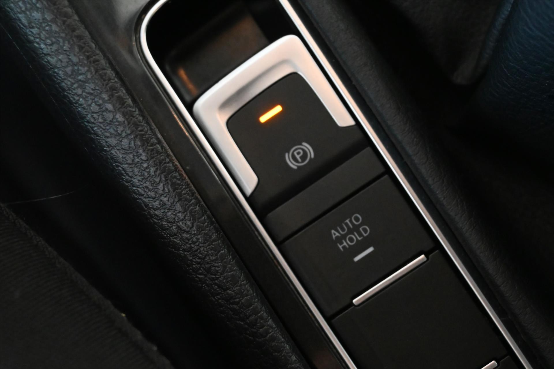 Hlavní fotografie vozu Volkswagen Golf Sportsvan 1,6 TDI 85 kW Navi Záruka až 5 let (25)