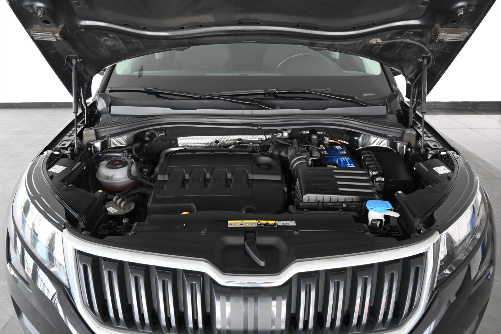 Hlavní fotografie vozu Škoda Kodiaq 2,0 TDI 110 kW DSG 7míst Ambition Záruka až 5 let (6)