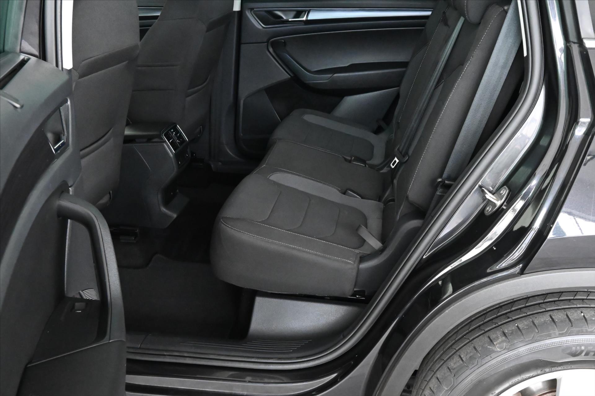 Hlavní fotografie vozu Škoda Kodiaq 2,0 TDI 110 kW DSG 7míst Ambition Záruka až 5 let (12)