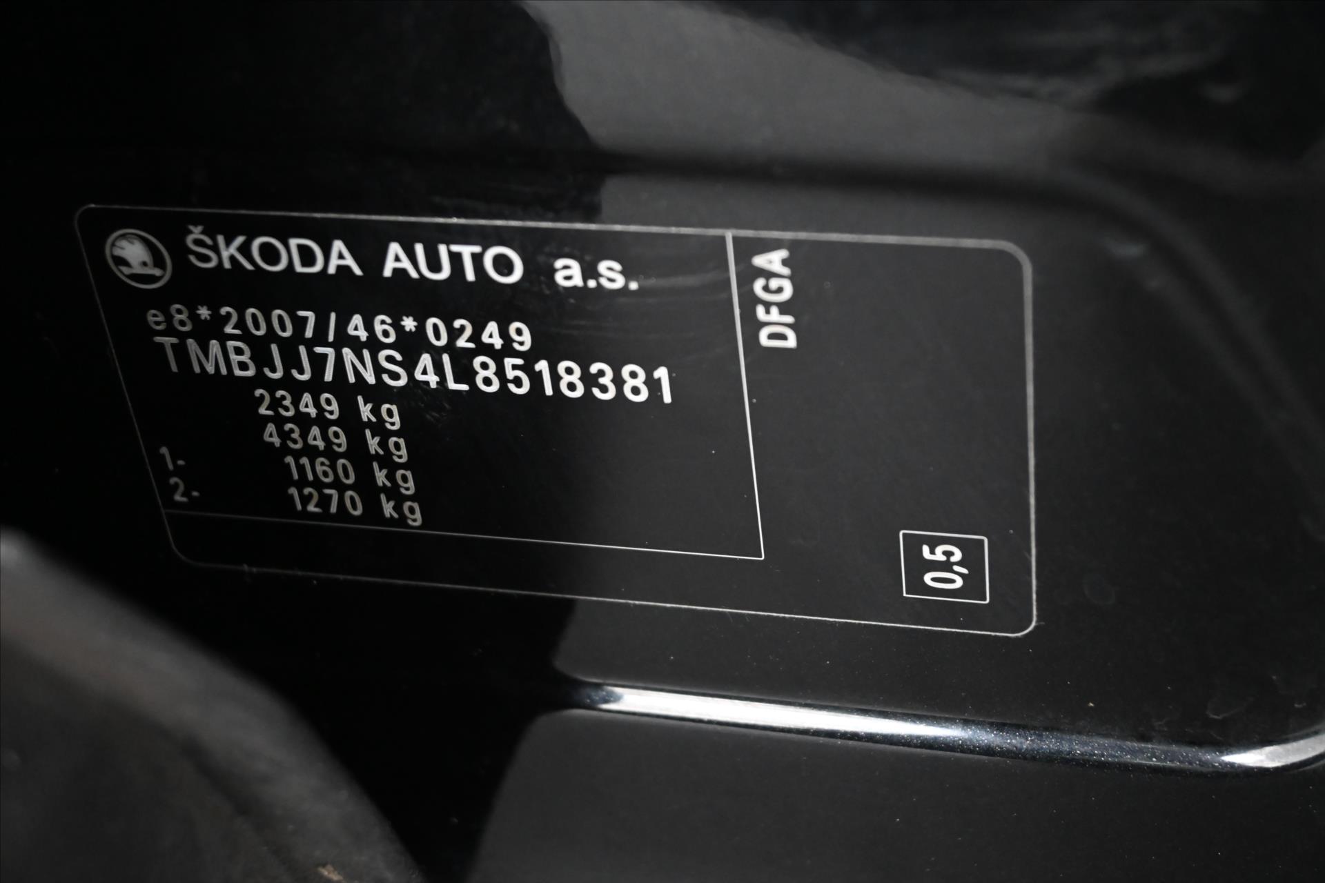 Hlavní fotografie vozu Škoda Kodiaq 2,0 TDI 110 kW DSG 7míst Ambition Záruka až 5 let (17)