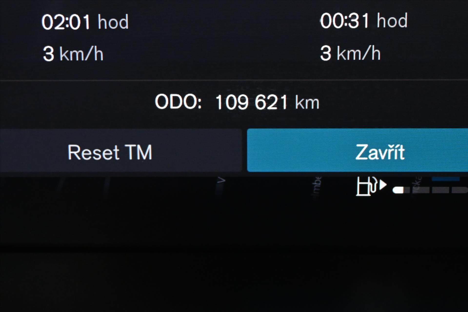 Hlavní fotografie vozu Volvo V60 2,0 B4 145 KW AT8 INSCRIPTION Záruka až 5 let (14)