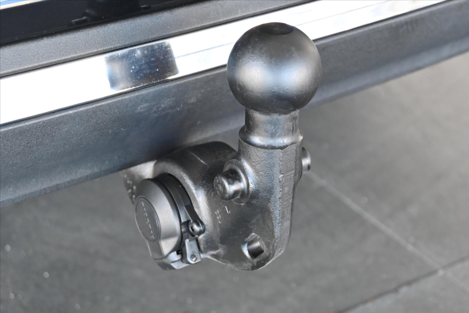 Hlavní fotografie vozu Volvo V60 2,0 B4 145 KW AT8 INSCRIPTION Záruka až 5 let (33)