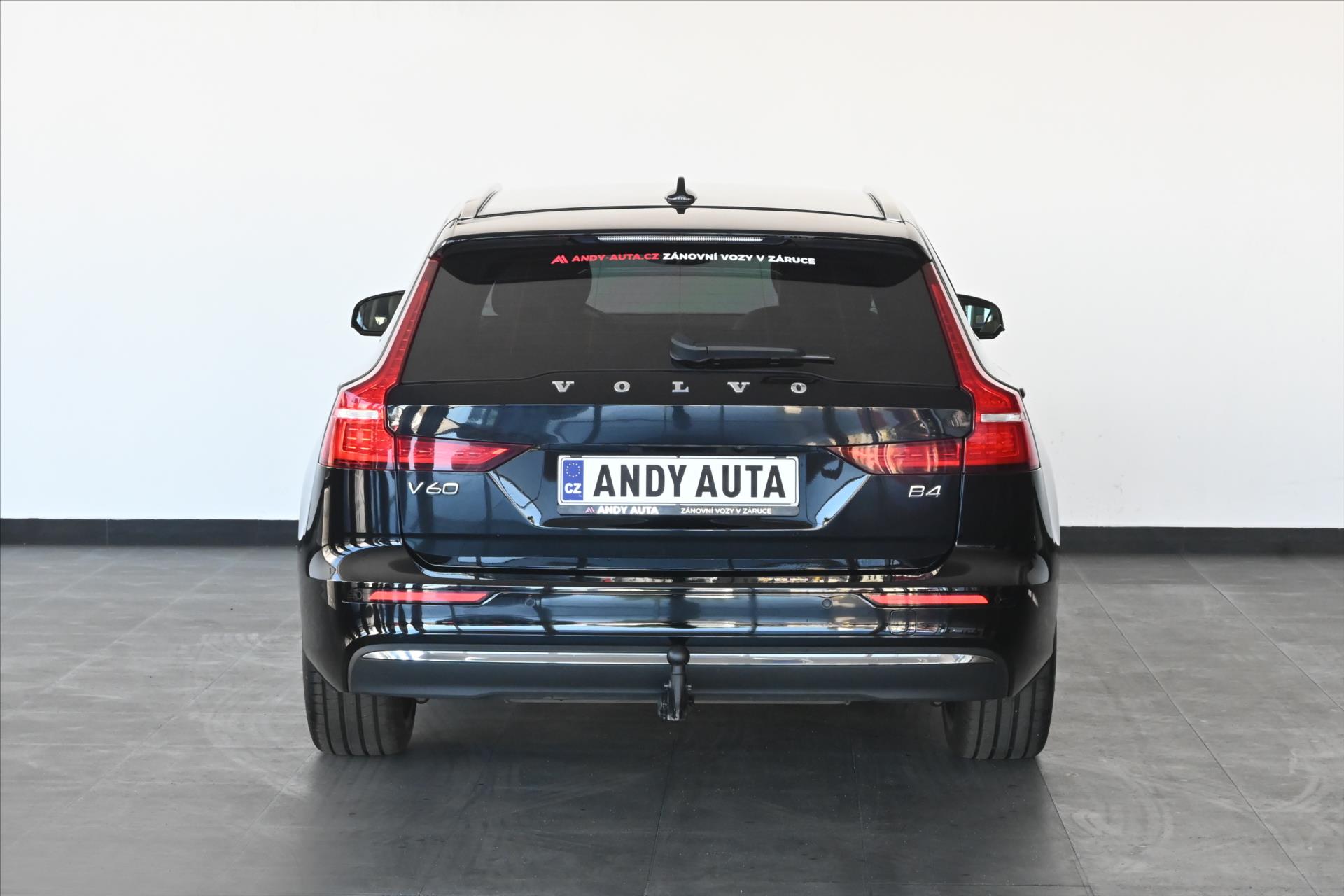 Hlavní fotografie vozu Volvo V60 2,0 B4 145 KW AT8 INSCRIPTION Záruka až 5 let (4)