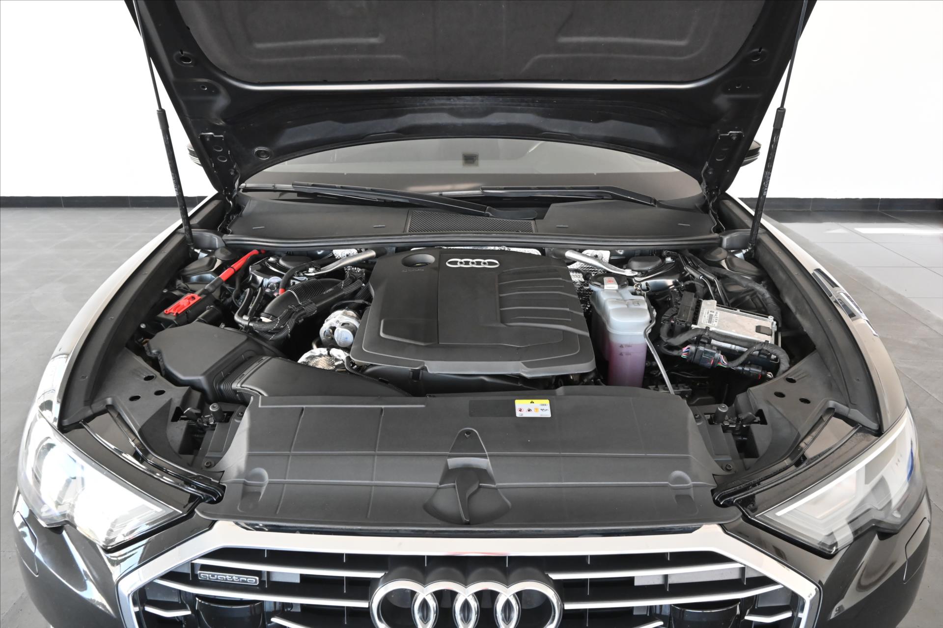 Hlavní fotografie vozu Audi A6 2,0 40TDi 150kW AT7 Quattro Sport Záruka až 5let (5)