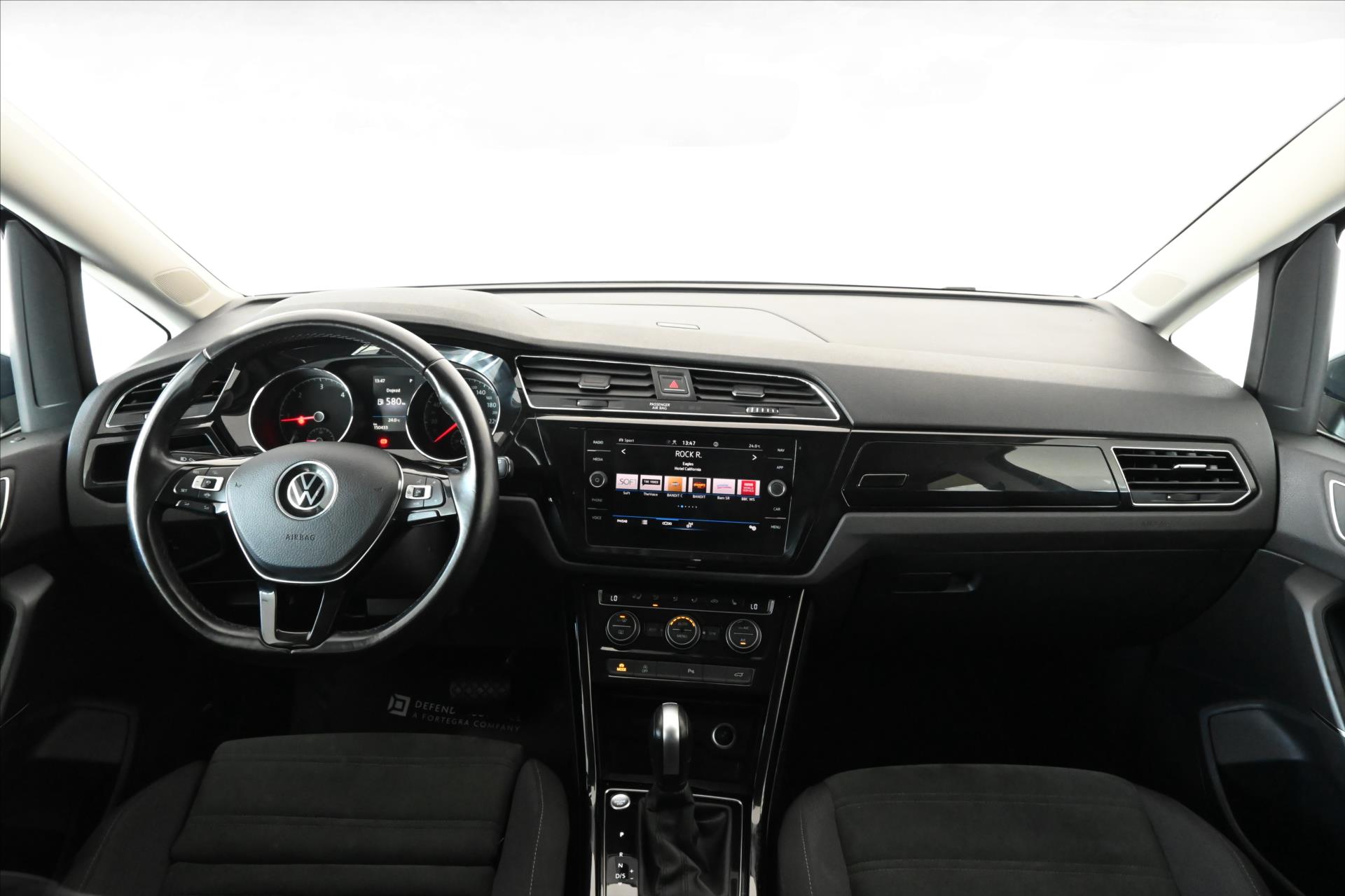 Main photo of the car Volkswagen Touran 2.0 TDI 110 kW DSG 7-seat Highline Warranty up to 5 years (13)