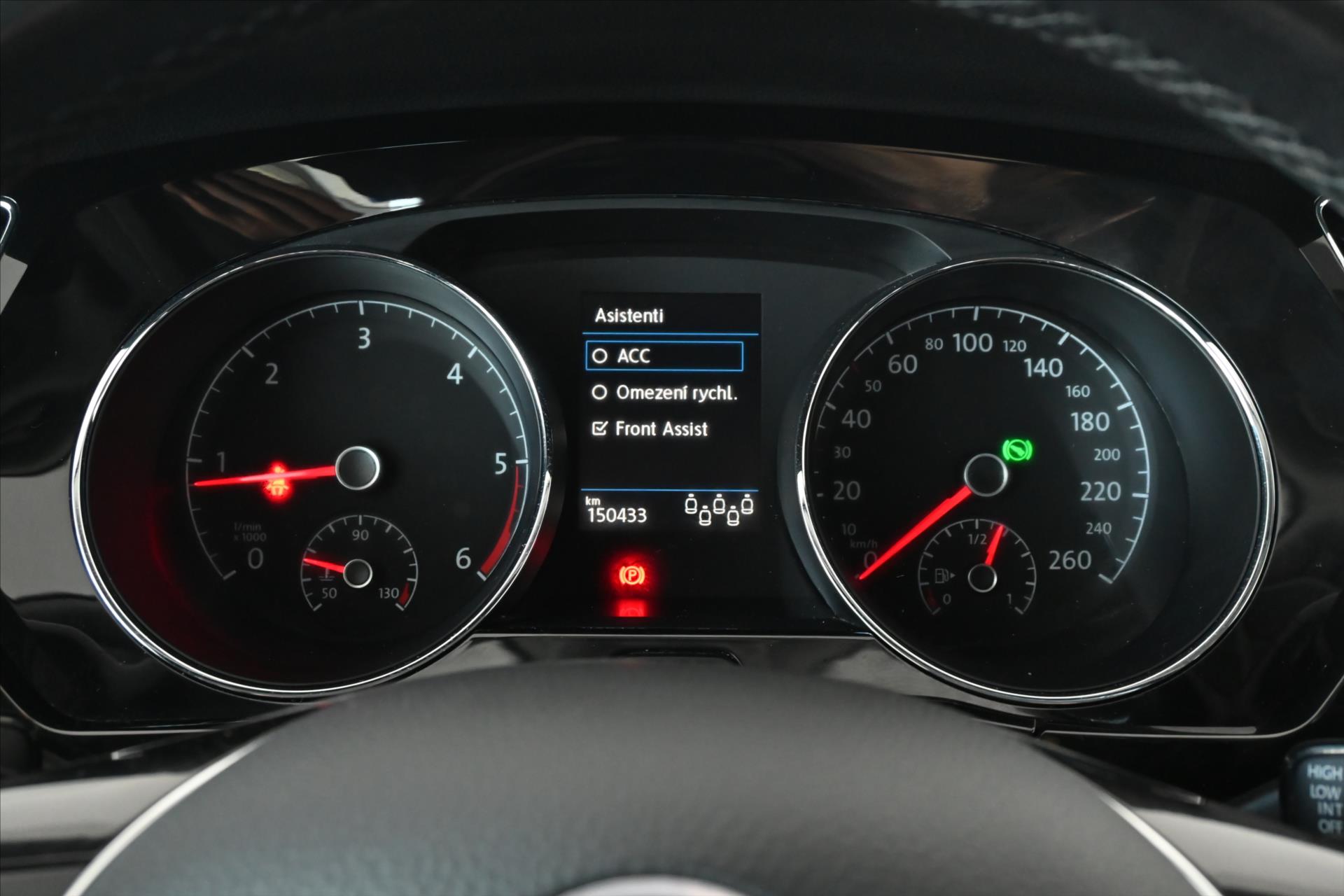 Main photo of the car Volkswagen Touran 2.0 TDI 110 kW DSG 7-seat Highline Warranty up to 5 years (15)