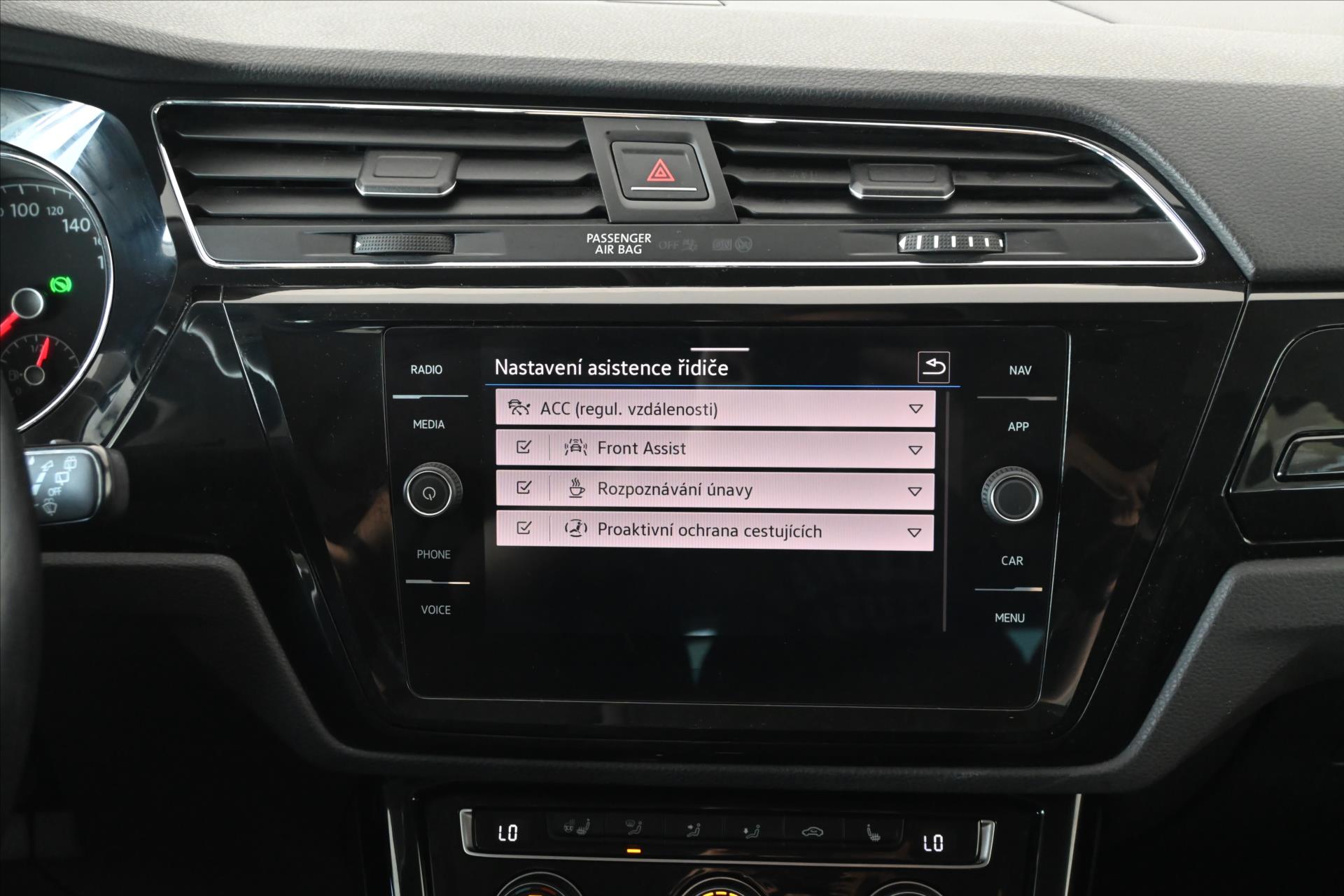 Main photo of the car Volkswagen Touran 2.0 TDI 110 kW DSG 7-seat Highline Warranty up to 5 years (22)