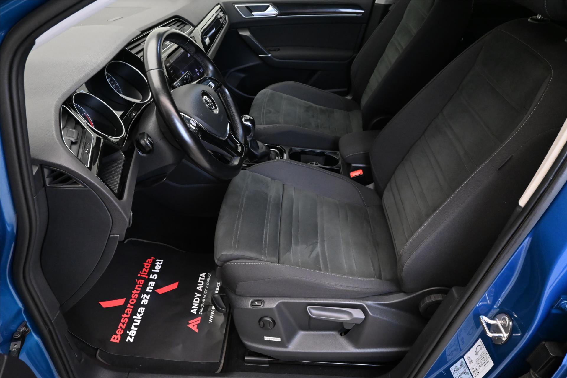 Hlavní fotografie vozu Volkswagen Touran 2,0 TDI 110 kW Highline Záruka až 5 let (14)