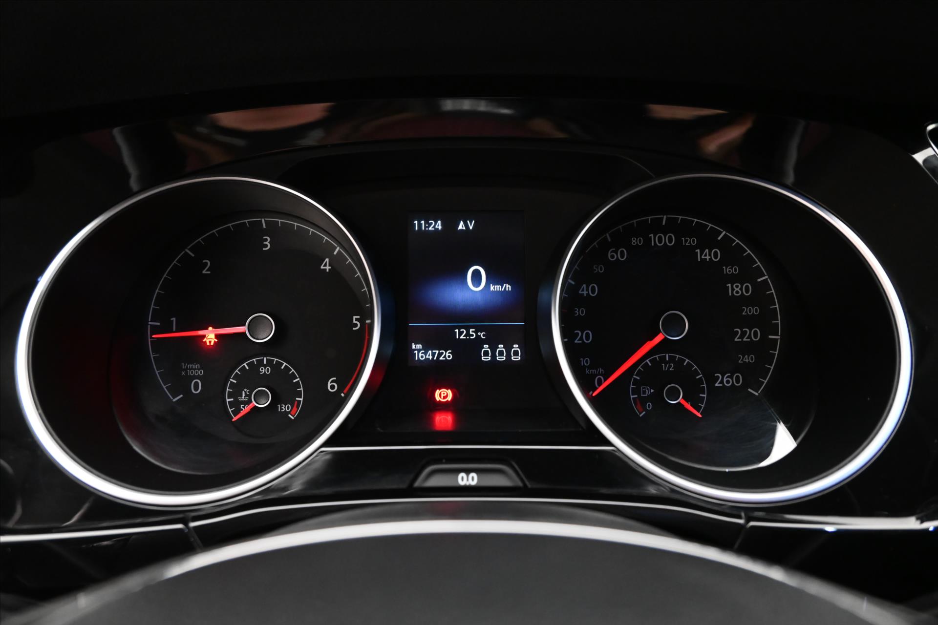 Hlavní fotografie vozu Volkswagen Touran 2,0 TDI 110 kW Highline Záruka až 5 let (17)