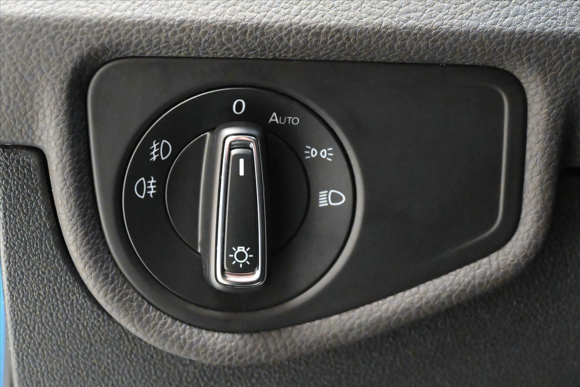 Main photo of the car Volkswagen Touran 2.0 TDI 110 kW Highline Warranty up to 5 years (27)