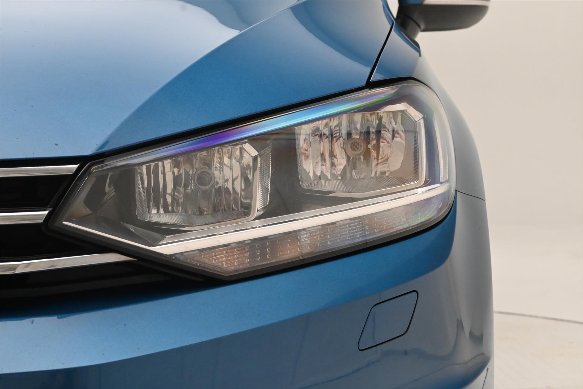 Hlavní fotografie vozu Volkswagen Touran 2,0 TDI 110kW HIGHLINE ZÁRUKA AŽ 5 LET (28)