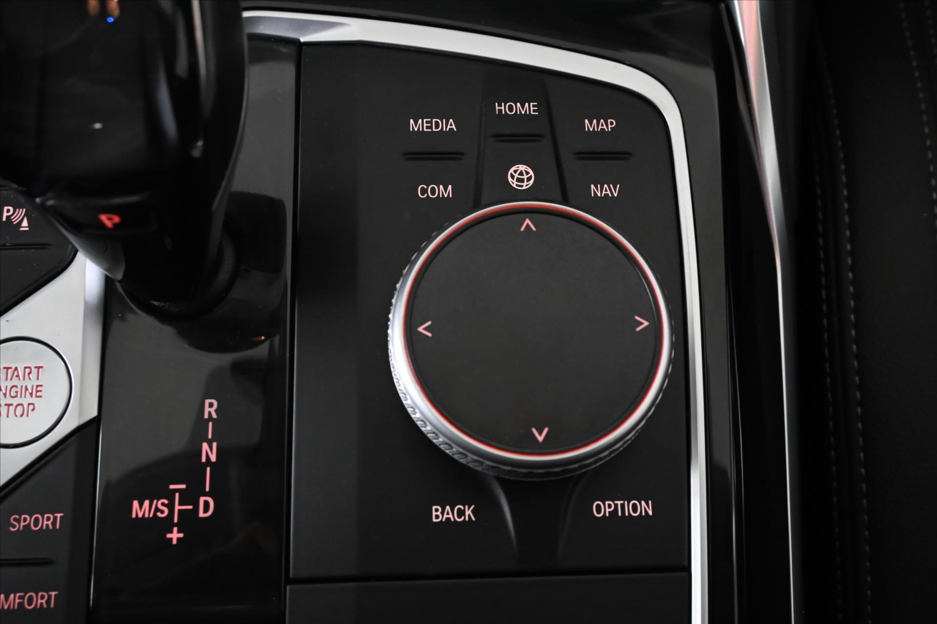 Hlavní fotografie vozu BMW Řada 3 2,0 320d 140 kW AT8 Záruka až 5 let (27)