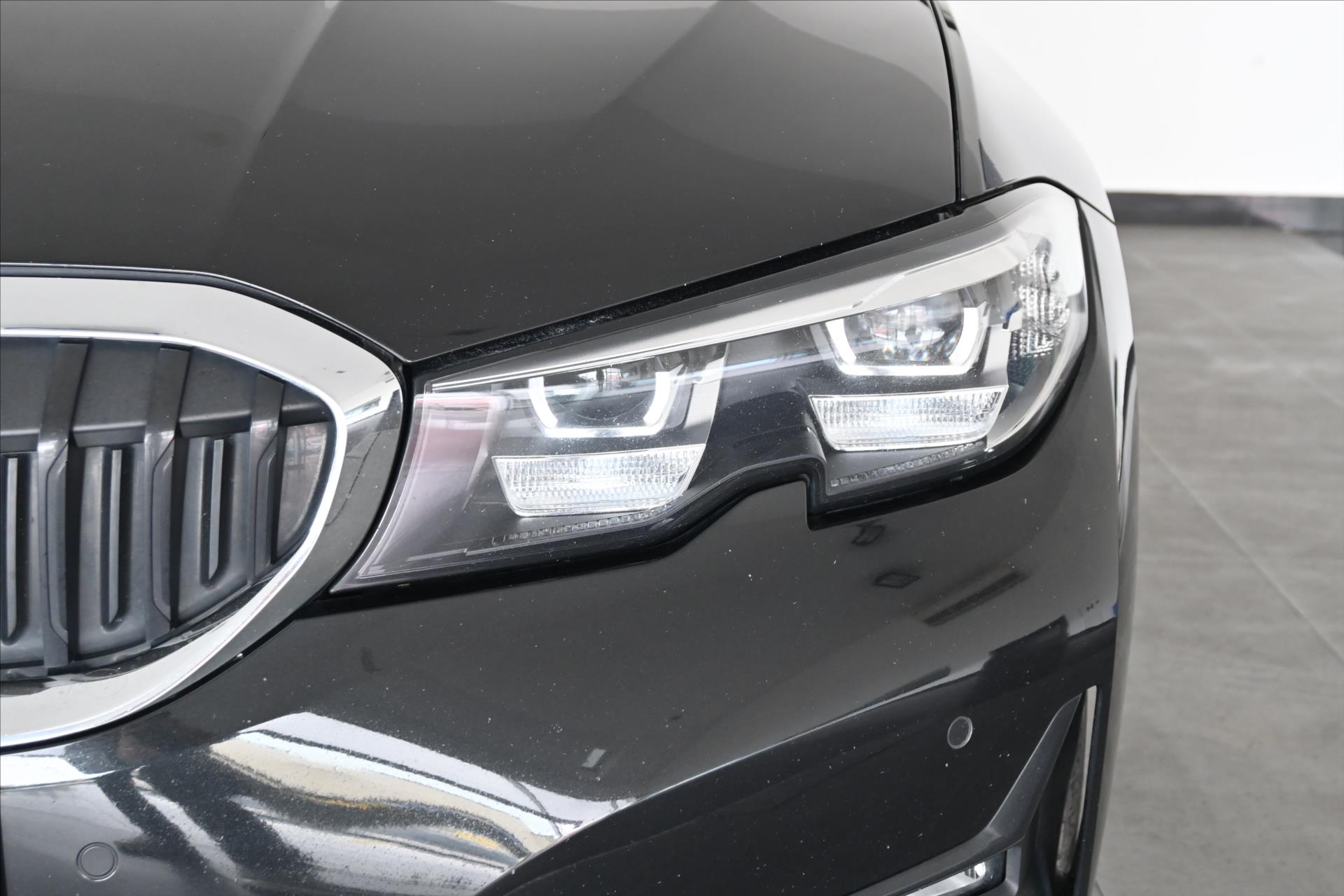 Hlavní fotografie vozu BMW Řada 3 2,0 320d 140 kW AT8 Záruka až 5 let (34)