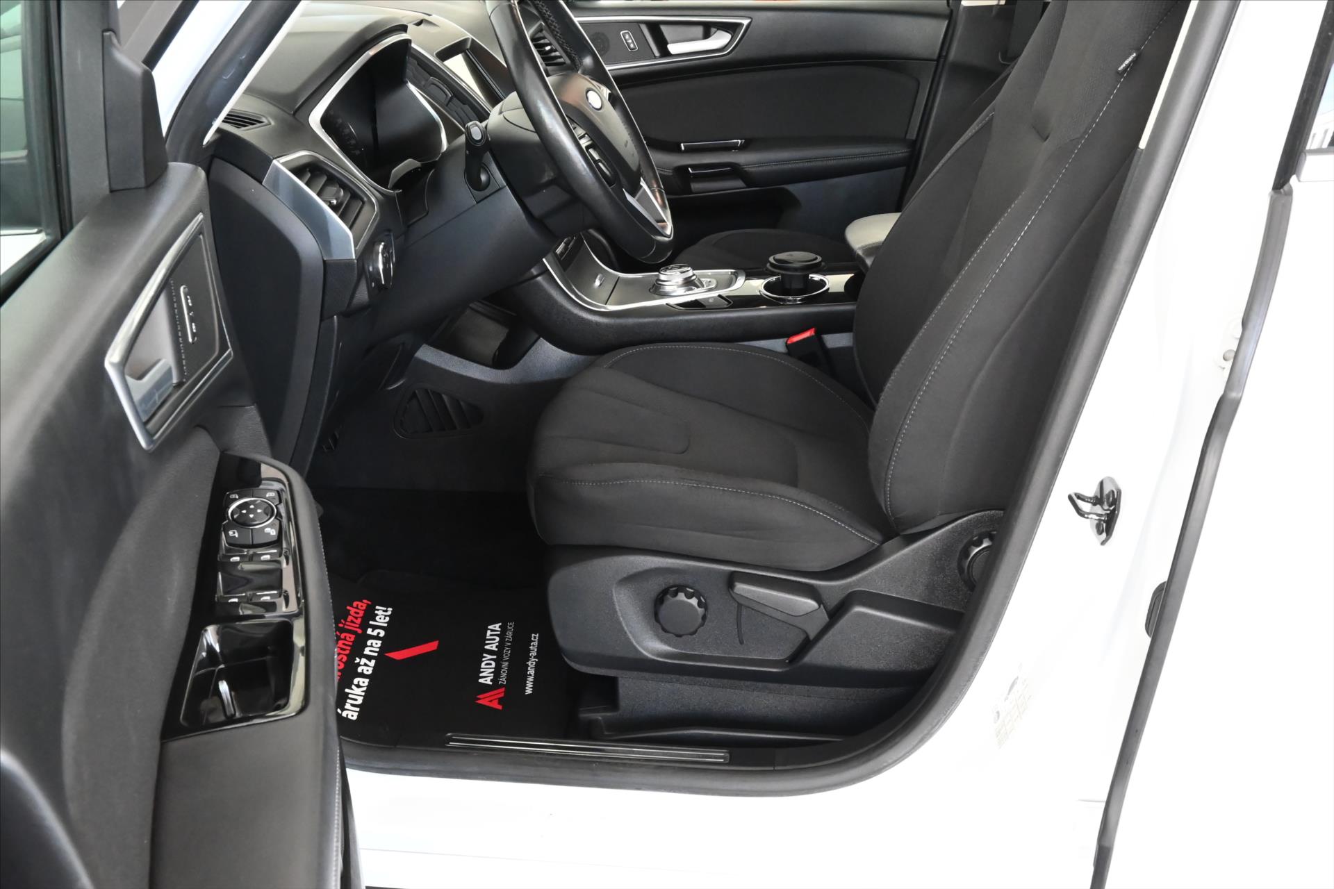 Hlavní fotografie vozu Ford S-MAX 2,0 TDCi 140 kW Titanium AT8 Záruka až 5 let (10)