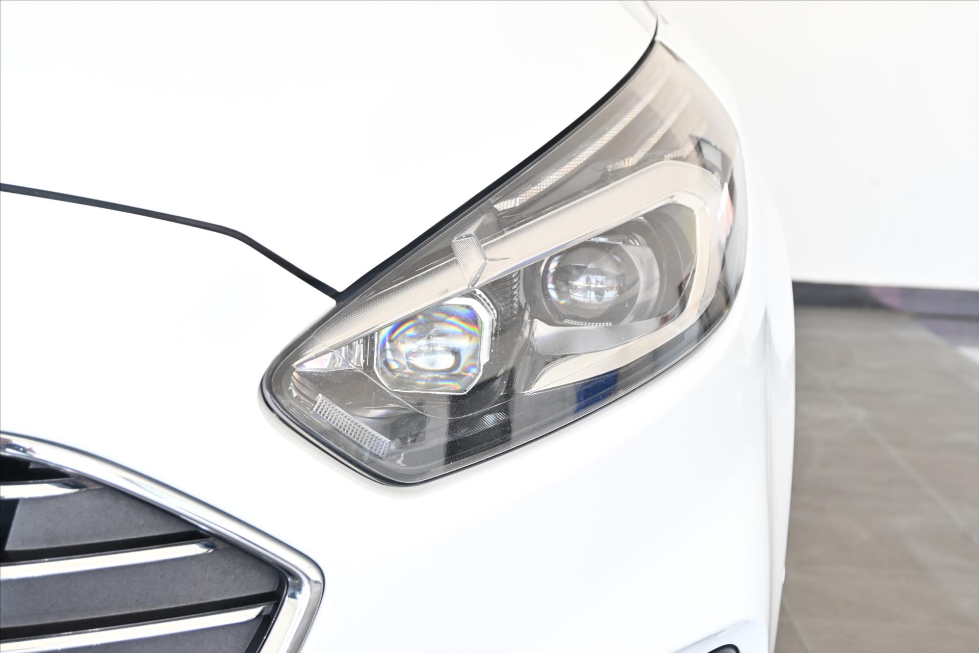 Hlavní fotografie vozu Ford S-MAX 2,0 TDCI 140kW Titanium AT8 Záruka až 5 let (31)