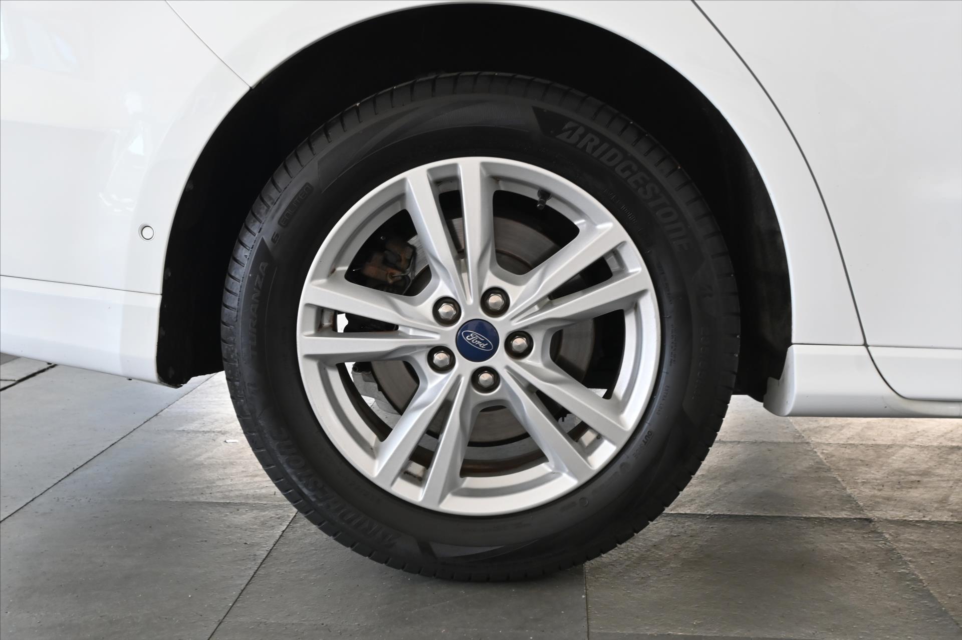 Hlavní fotografie vozu Ford S-MAX 2,0 TDCI 140kW Titanium AT8 Záruka až 5 let (33)