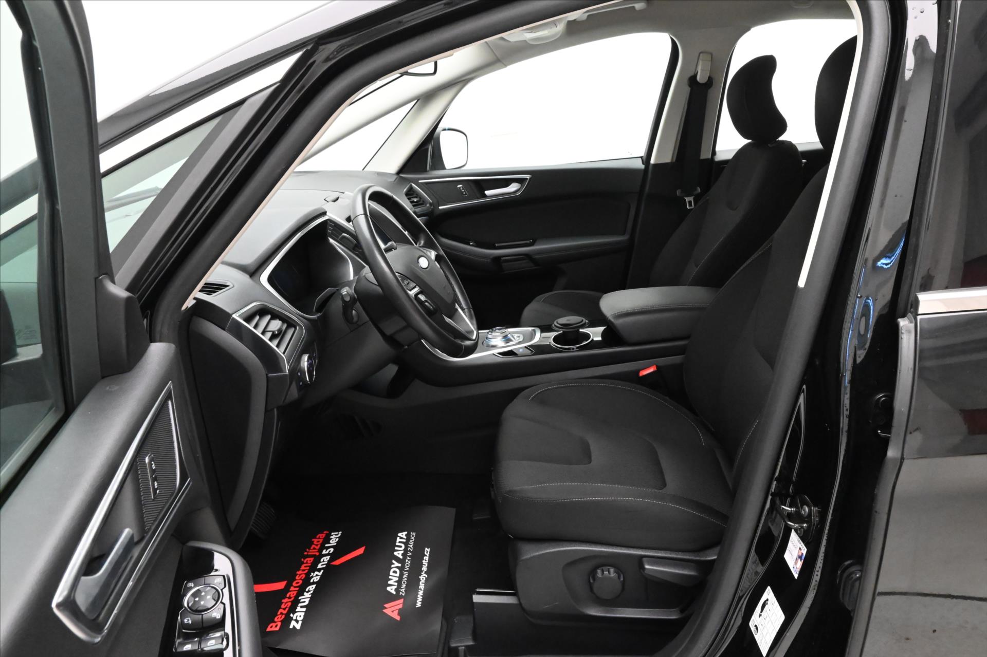 Hlavní fotografie vozu Ford S-MAX 2,0 EcoBlue 140 kW AT8 7/Míst Titanium Záruka až 5 let (14)