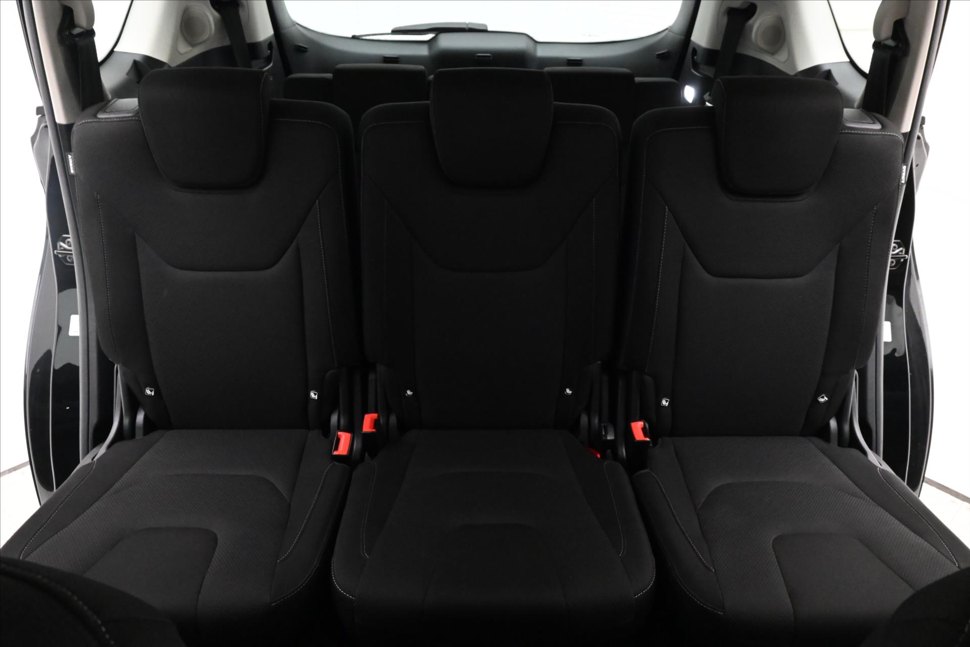 Hlavní fotografie vozu Ford S-MAX 2,0 EcoBlue 140 kW AT8 7/Míst Titanium Záruka až 5 let (28)