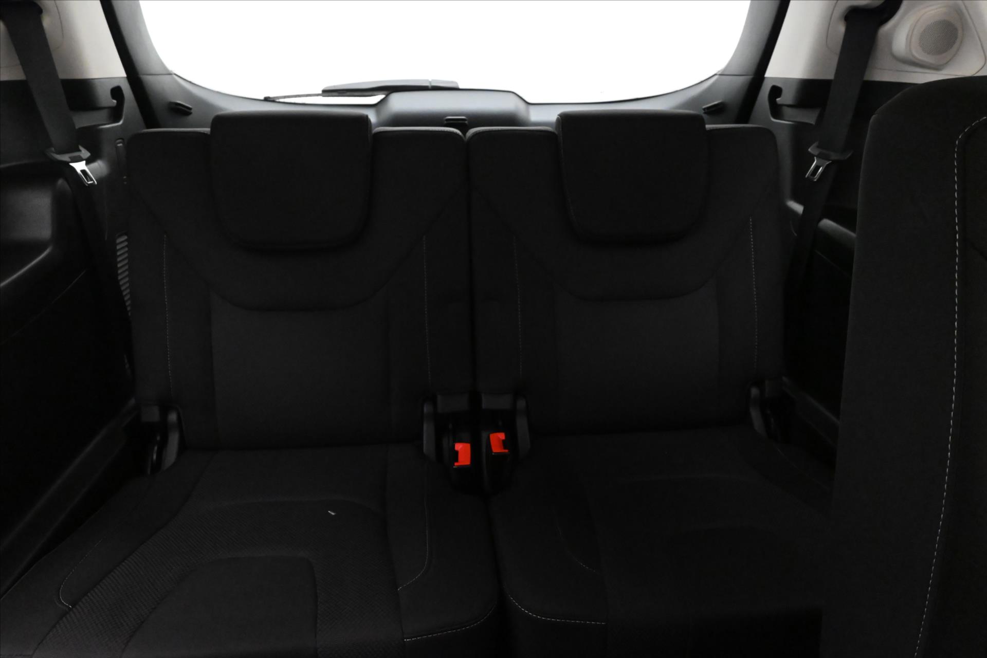 Hlavní fotografie vozu Ford S-MAX 2,0 EcoBlue 140 kW AT8 7/Míst Titanium Záruka až 5 let (29)