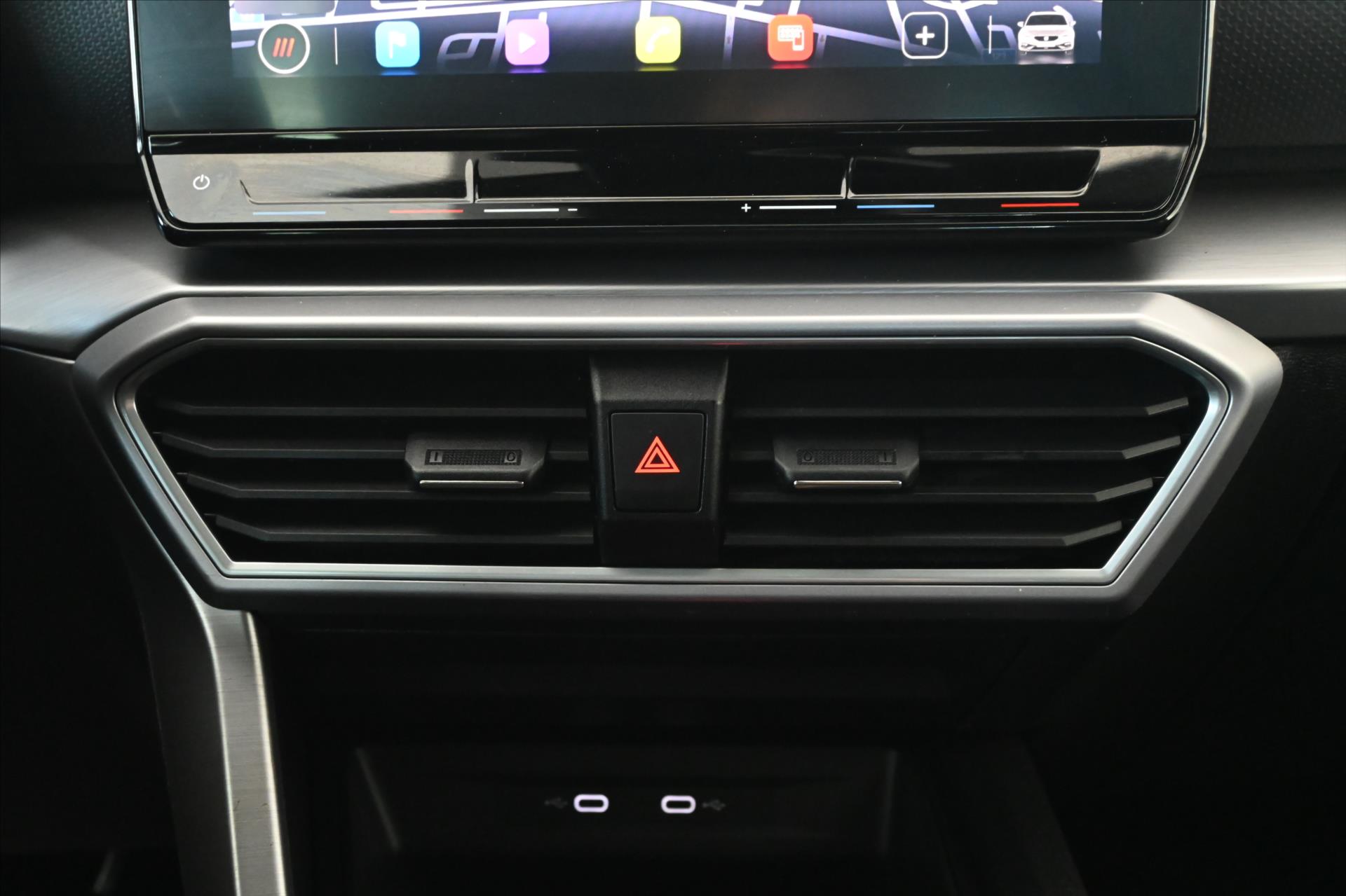 Hlavní fotografie vozu Seat Leon 2,0 FR TDI 110 kW DSG Záruka až 5 let (24)