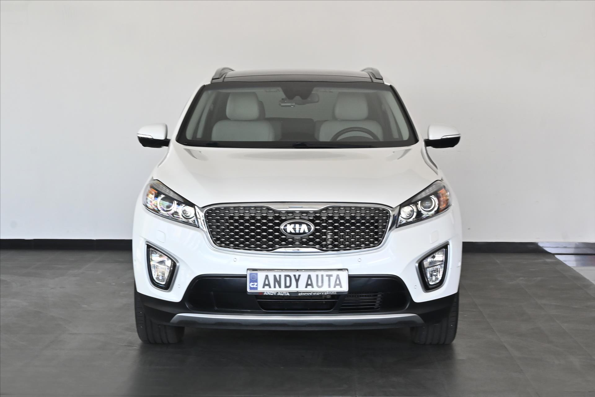Hlavní fotografie vozu Kia Sorento 2,2 CRDi 147 kW 4x4 AT6 Premium Záruka až 5 let (3)