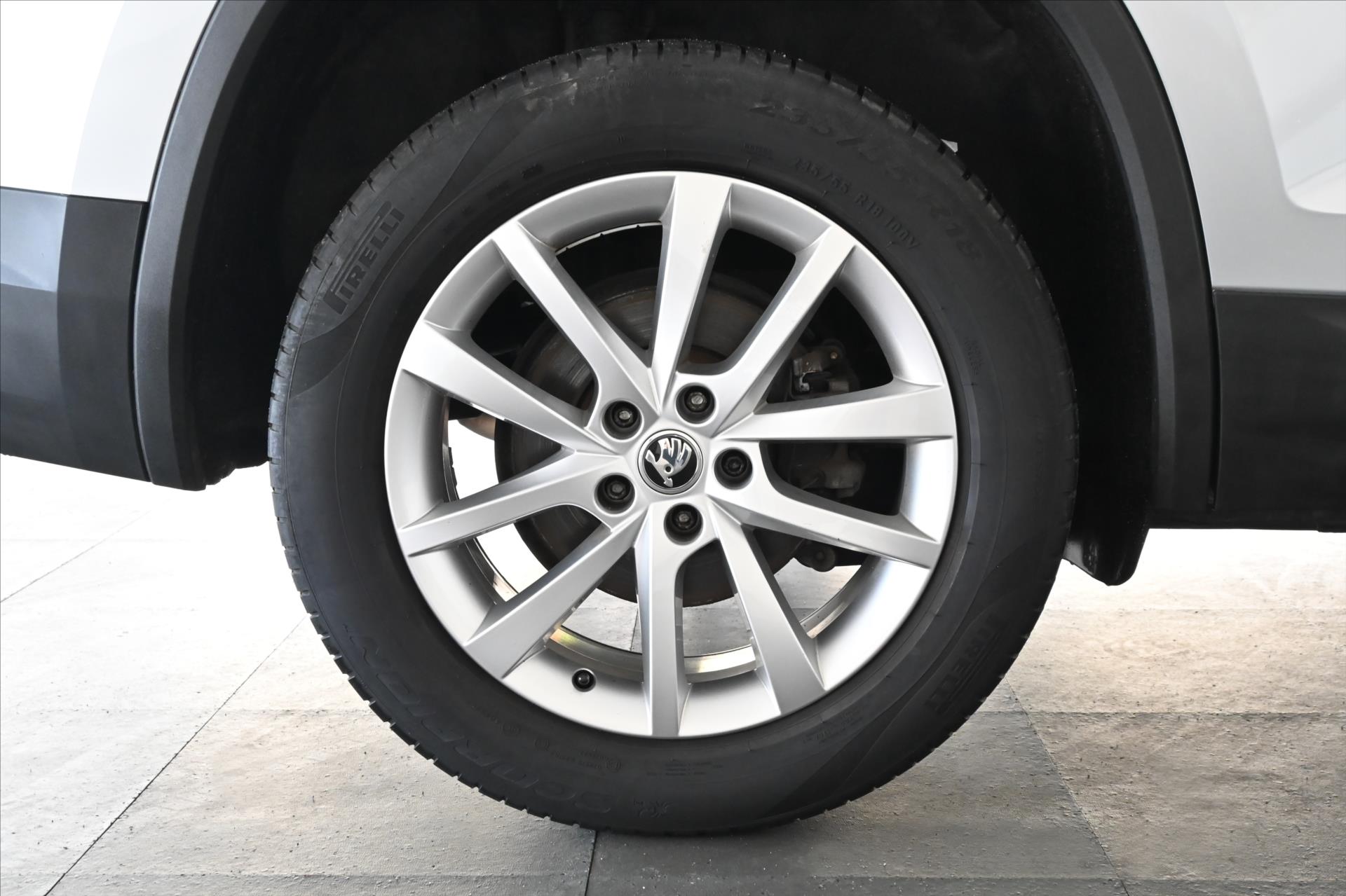 Hlavní fotografie vozu Škoda Kodiaq 2,0 TDI 147 kW DSG 4X4 Style Záruka až 5 let (32)