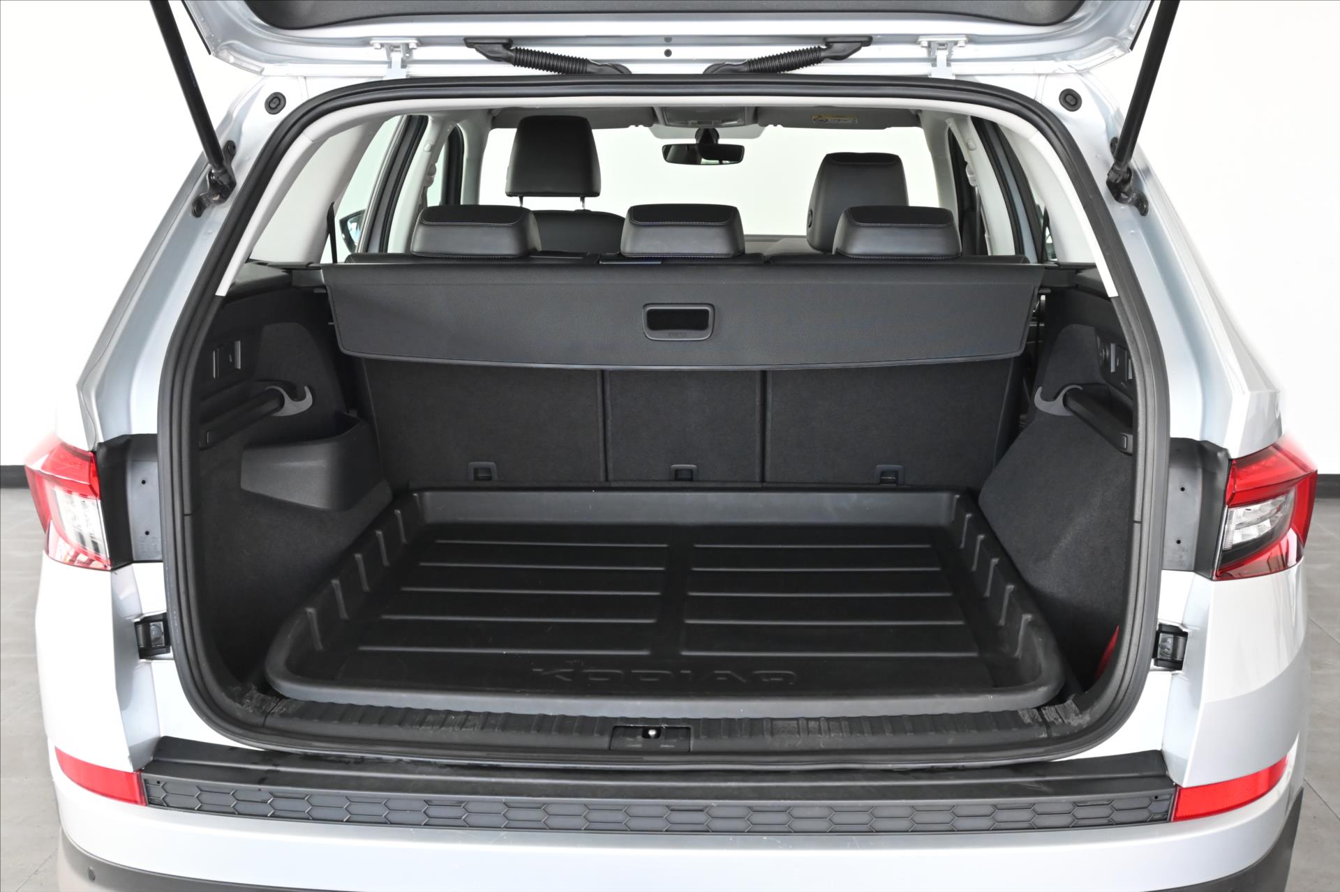 Hlavní fotografie vozu Škoda Kodiaq 2,0 TDI 147 kW DSG 4X4 Style Záruka až 5 let (6)