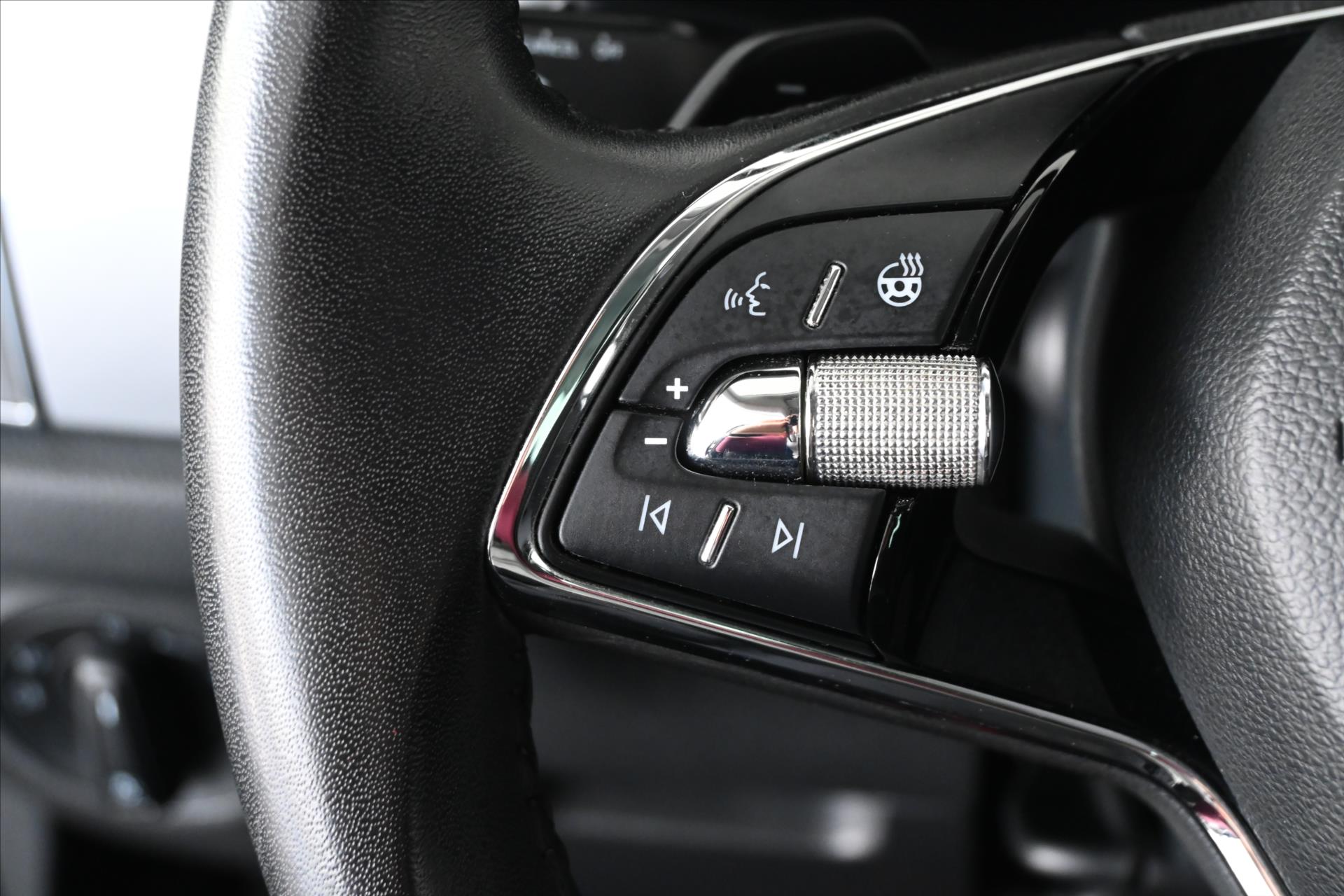 Hlavní fotografie vozu Škoda Kodiaq 1,5 TSI 110kW DSG STYLE Záruka až 5 let (17)