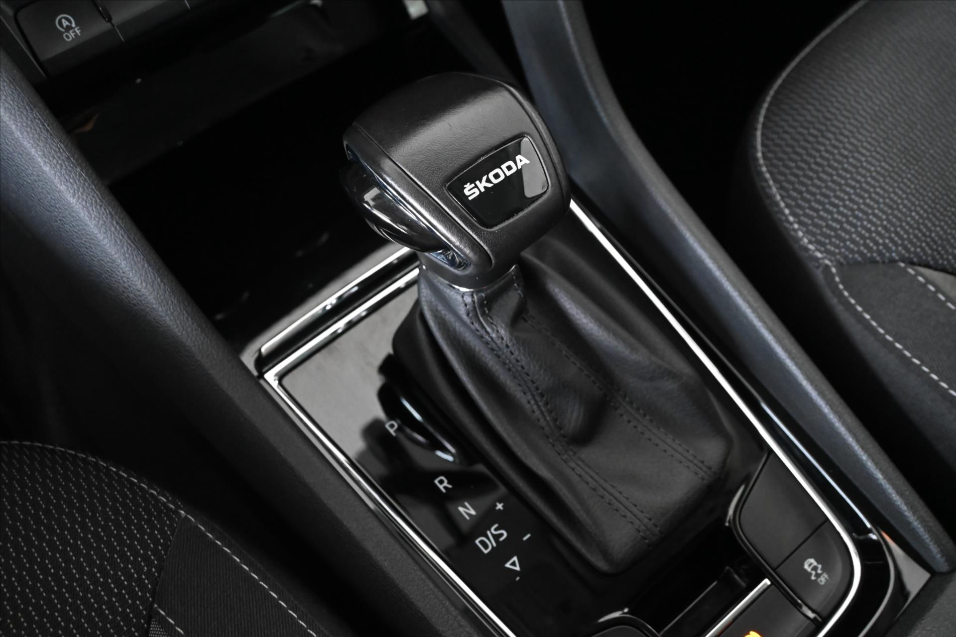 Hlavní fotografie vozu Škoda Kodiaq 1,5 TSI 110kW DSG STYLE Záruka až 5 let (23)